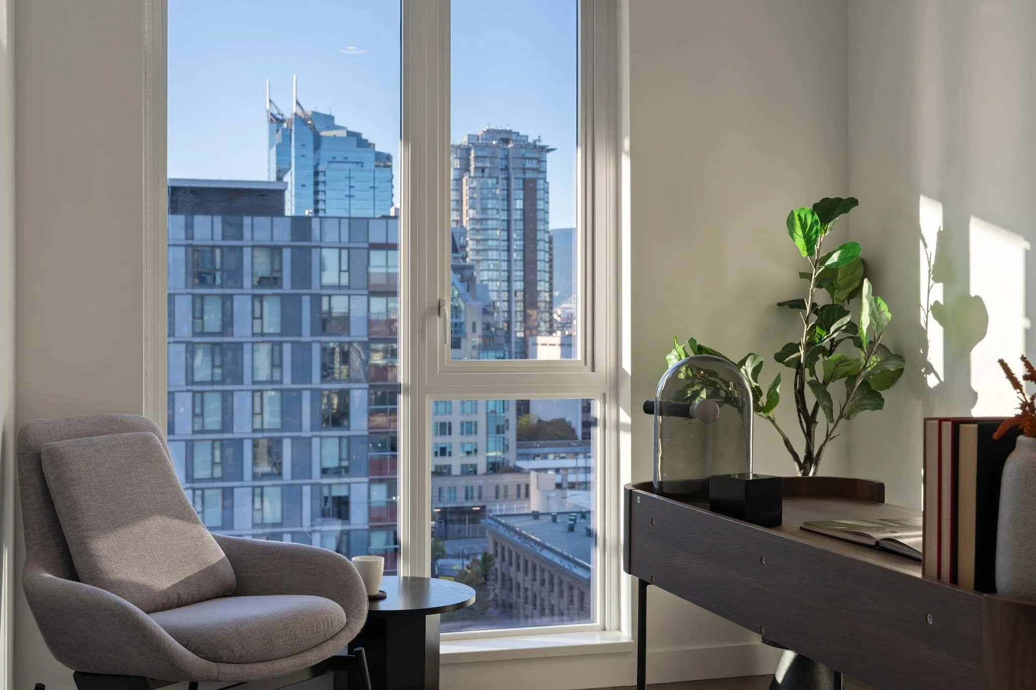 1111 Richards Street #1610
