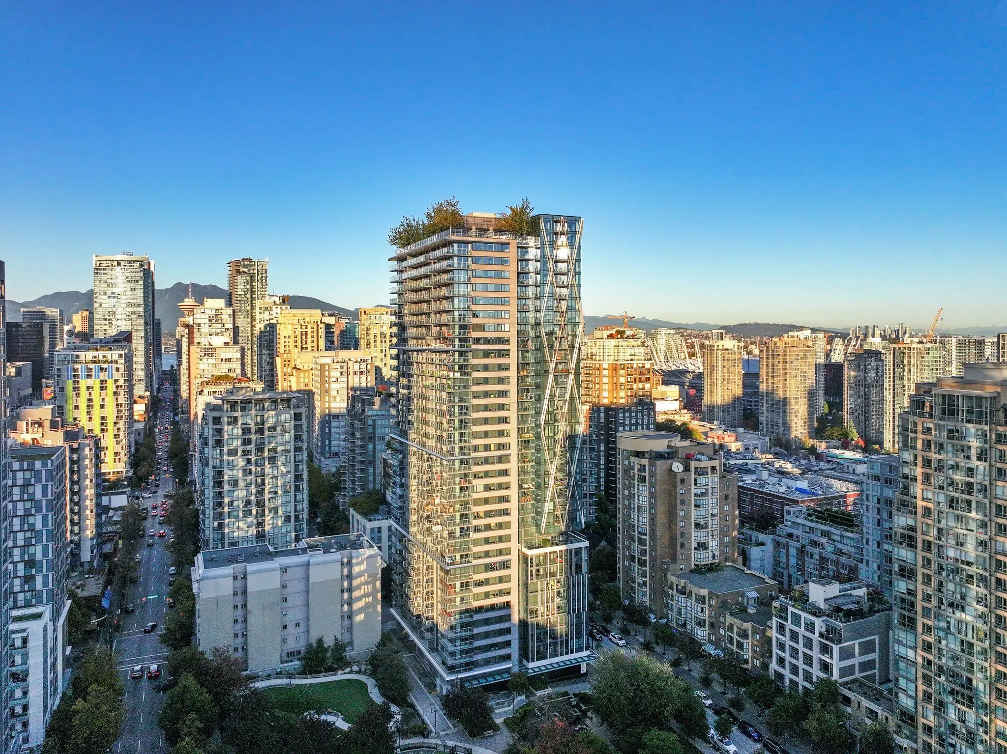 1111 Richards Street #1610