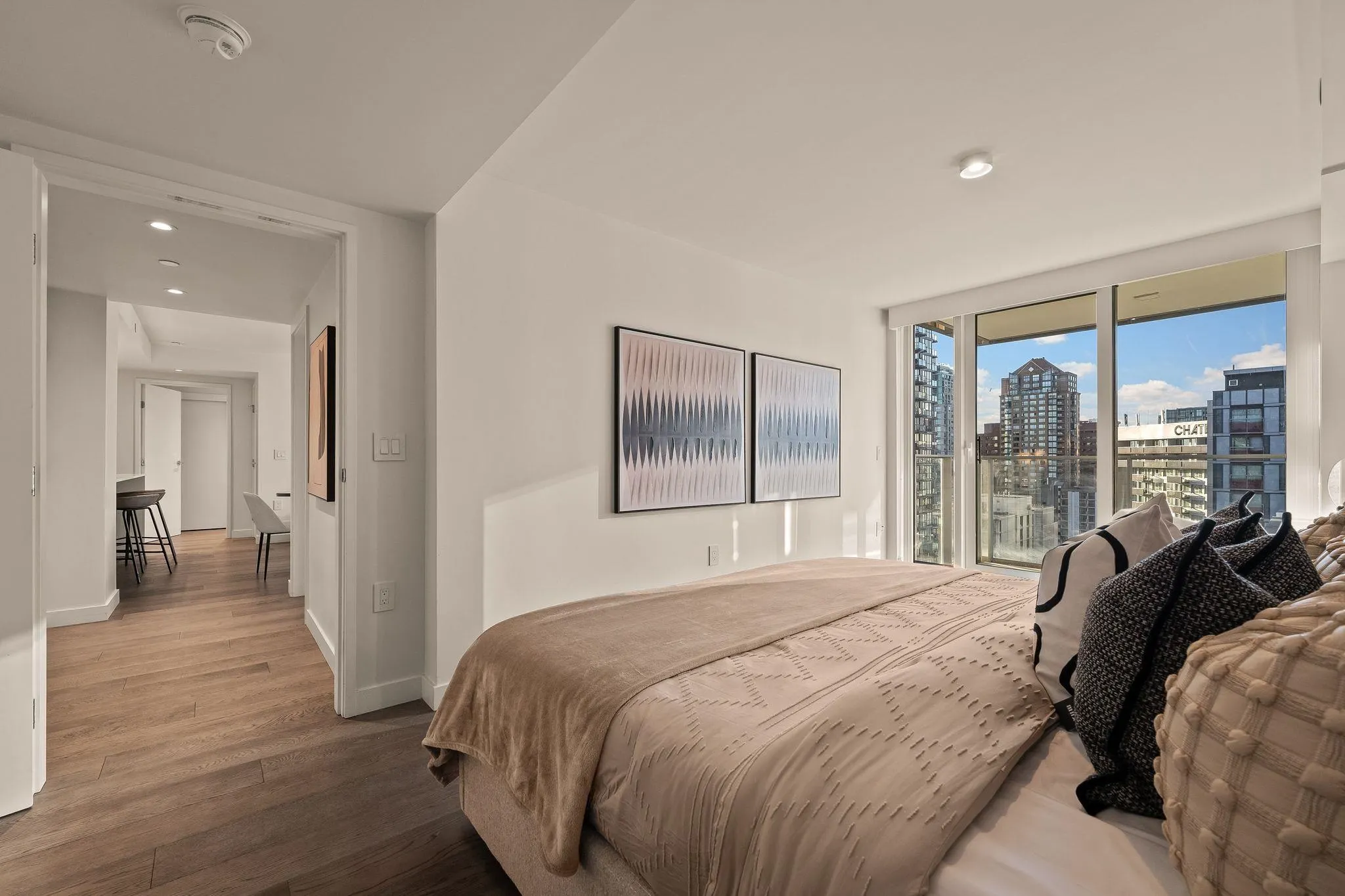 1111 Richards Street #1610