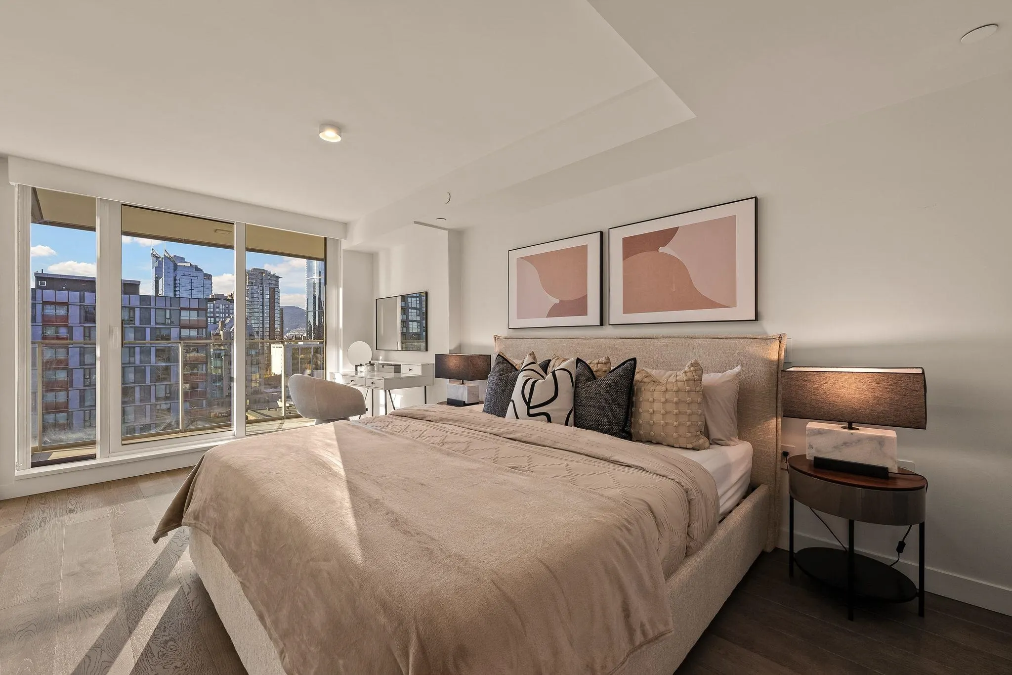 1111 Richards Street #1610