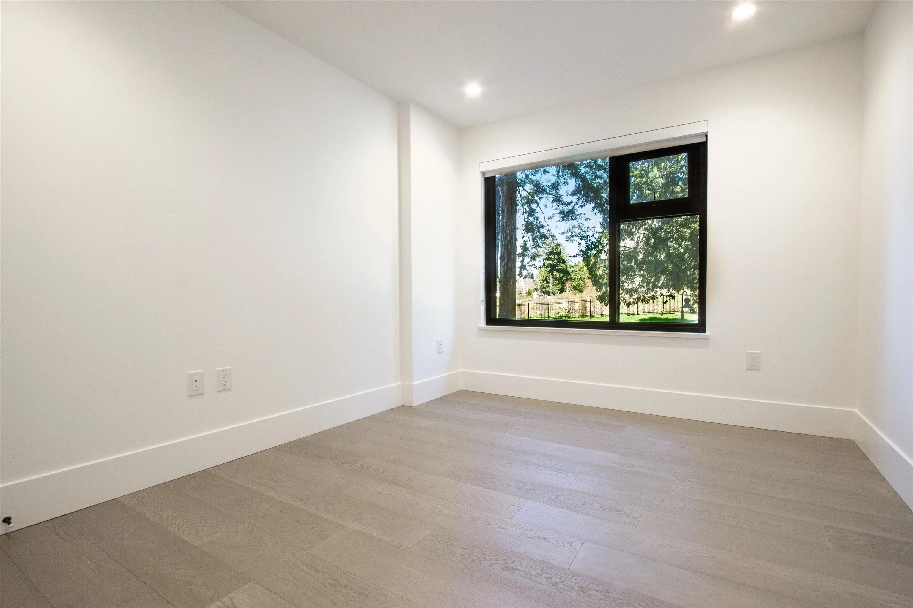 14825 Thrift Avenue #703