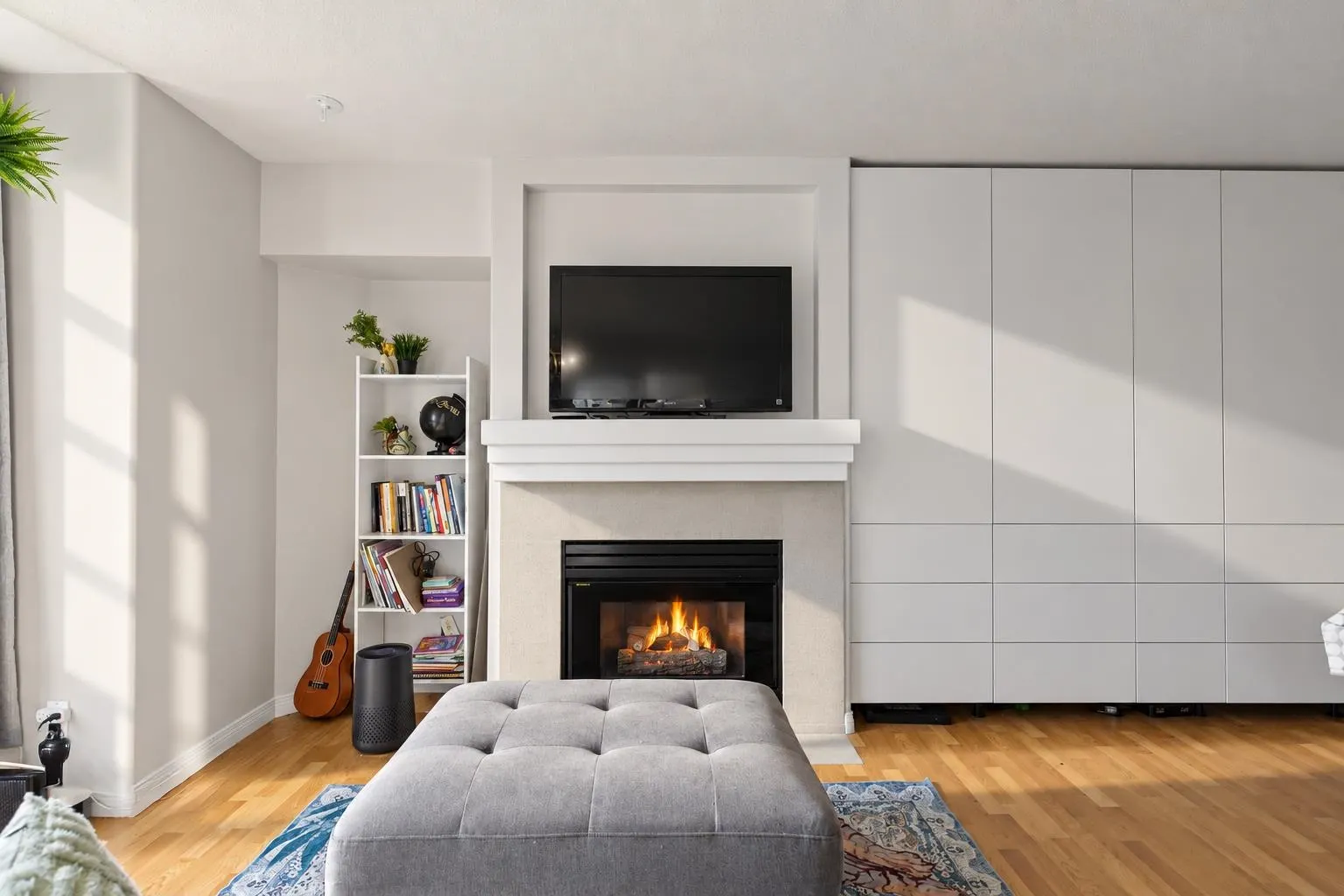 1650 Grant Avenue #207