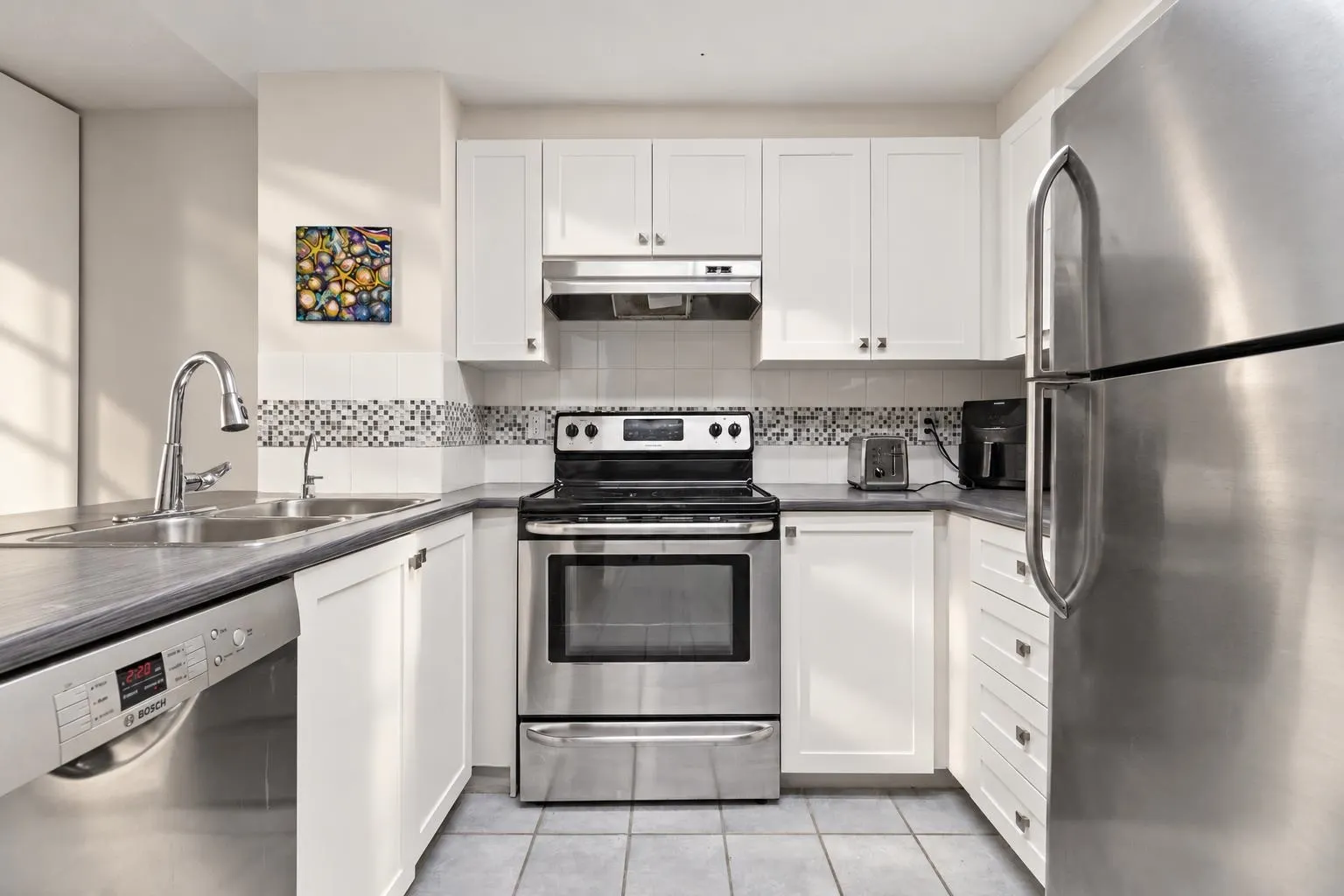 1650 Grant Avenue #207