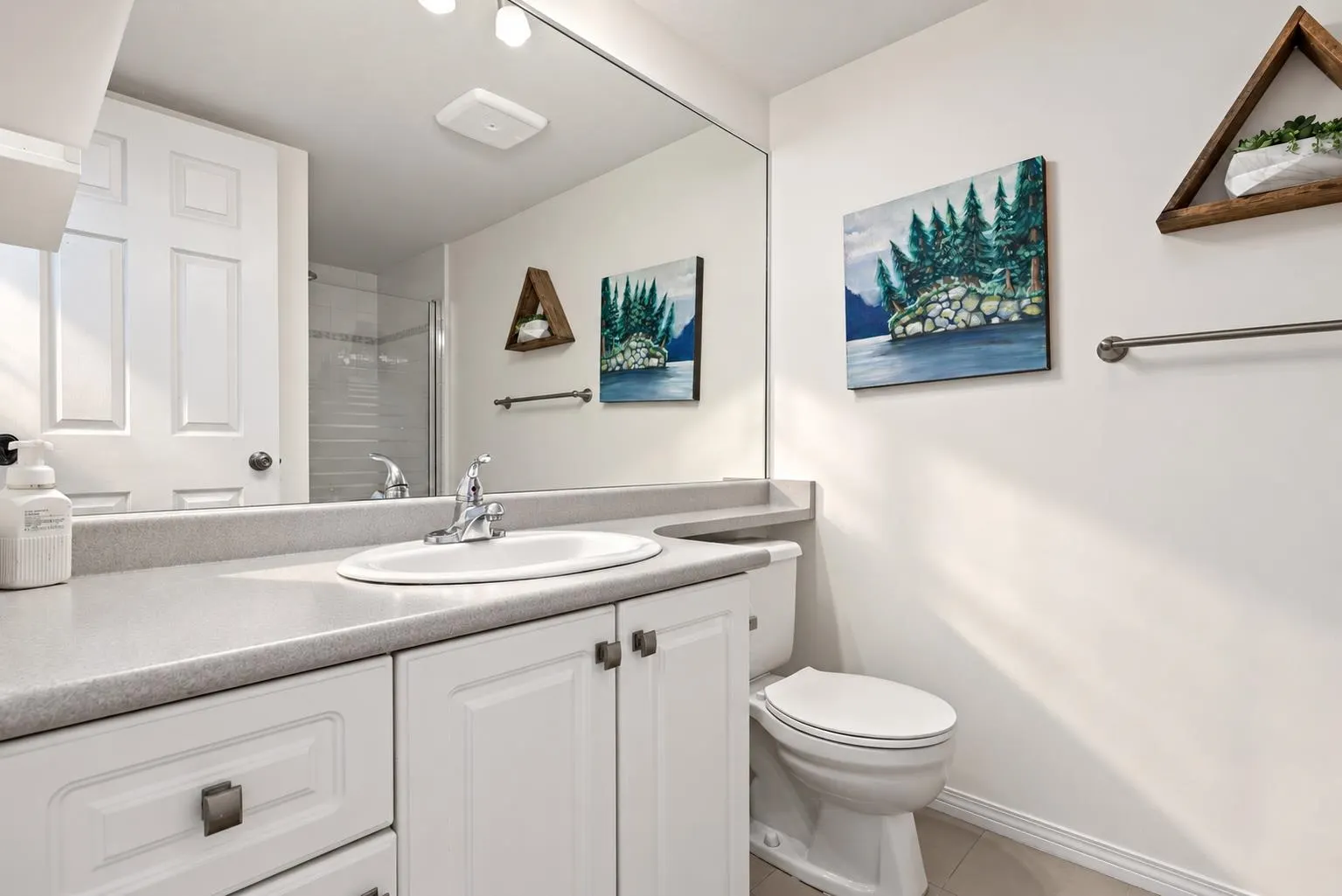 1650 Grant Avenue #207