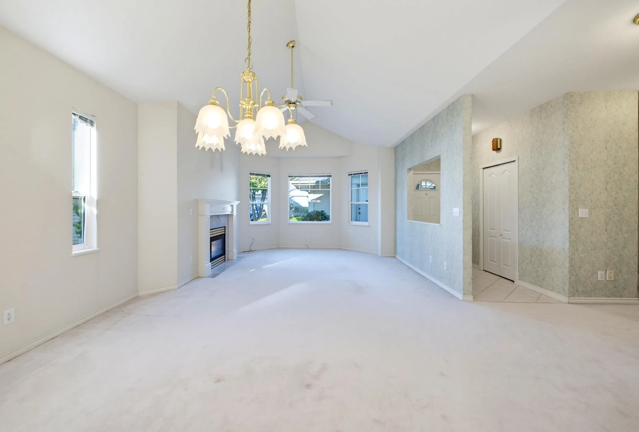 20655 88 Avenue #215