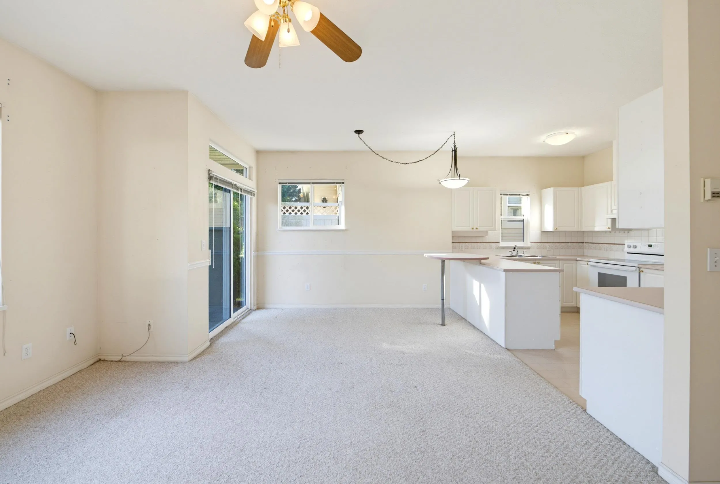 20655 88 Avenue #215