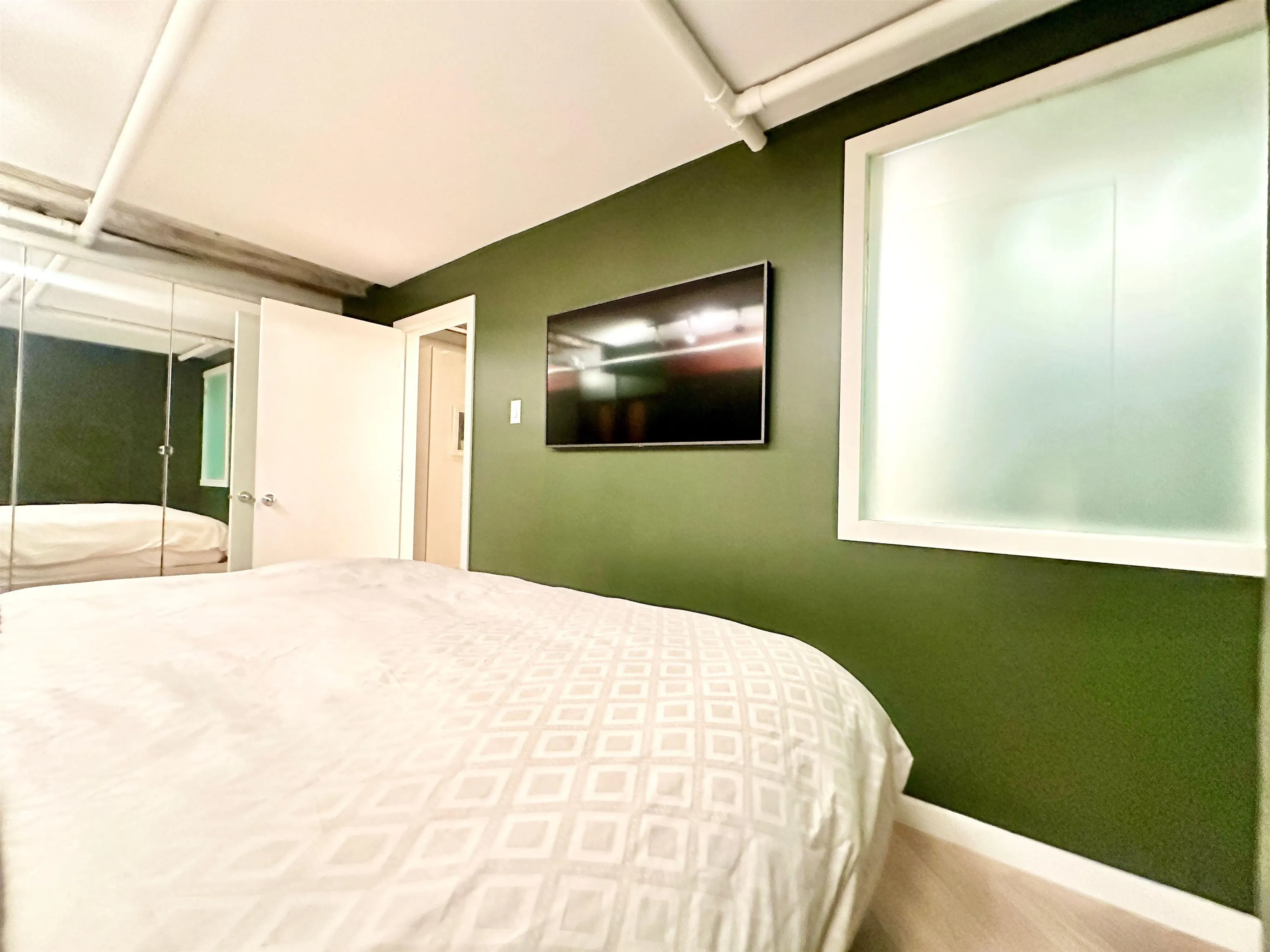 550 Beatty Street #5-4