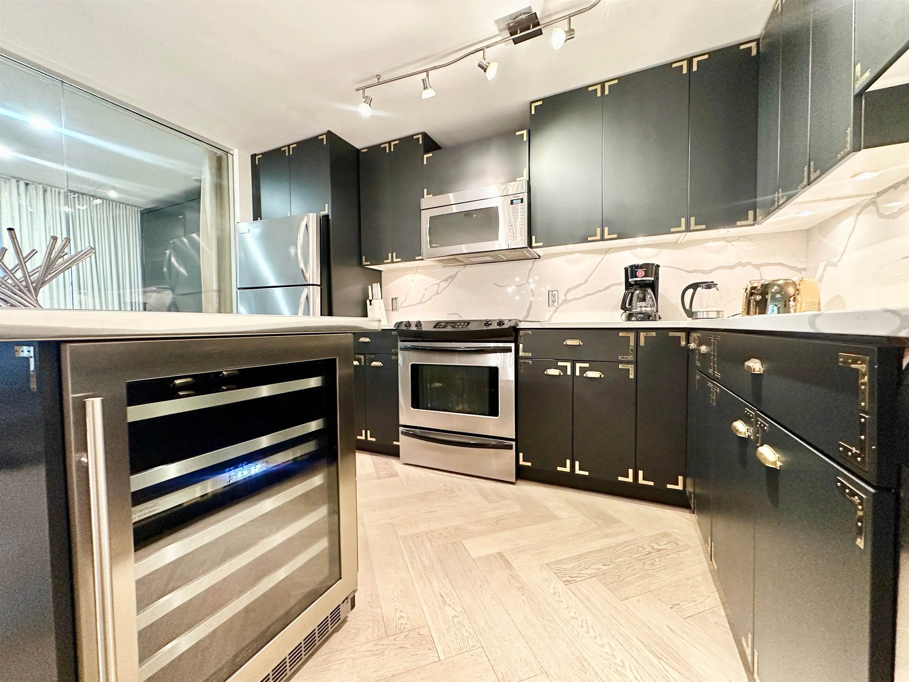 550 Beatty Street #5-4
