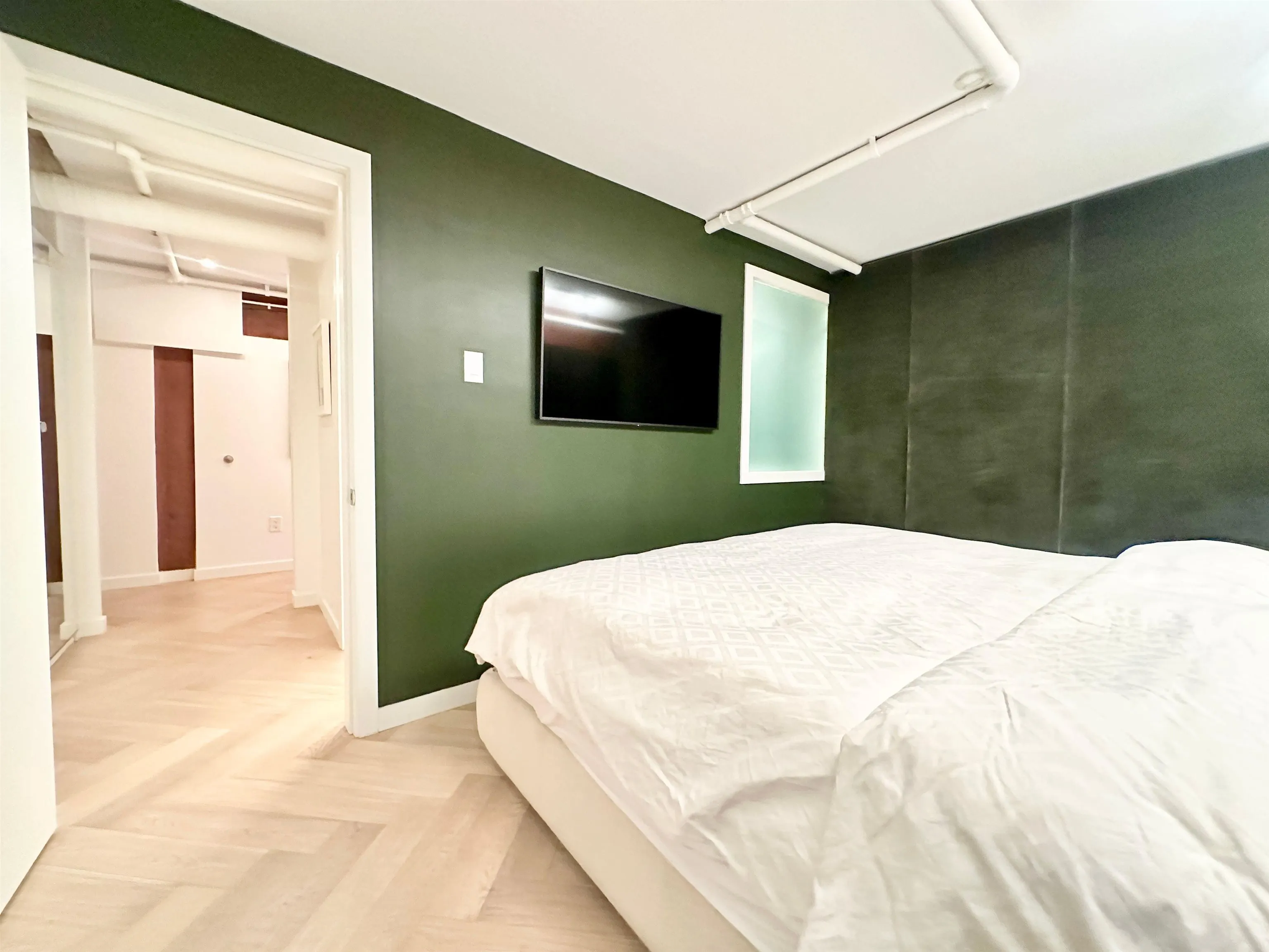 550 Beatty Street #5-4