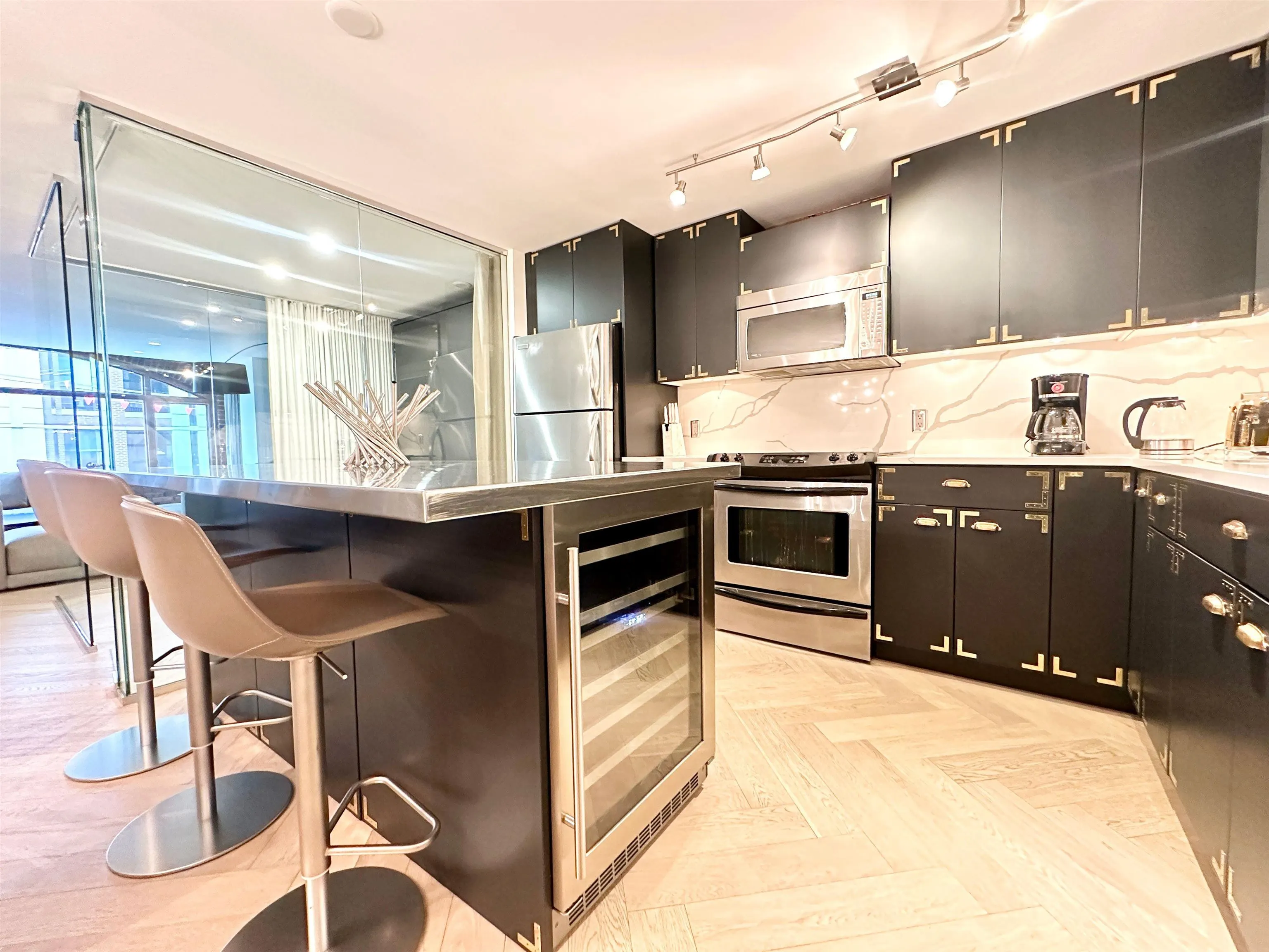 550 Beatty Street #5-4