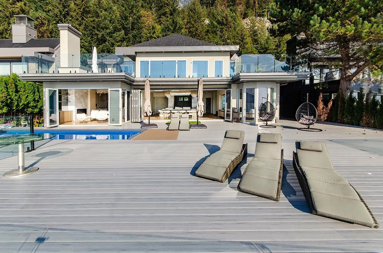 13 Ocean Point Drive