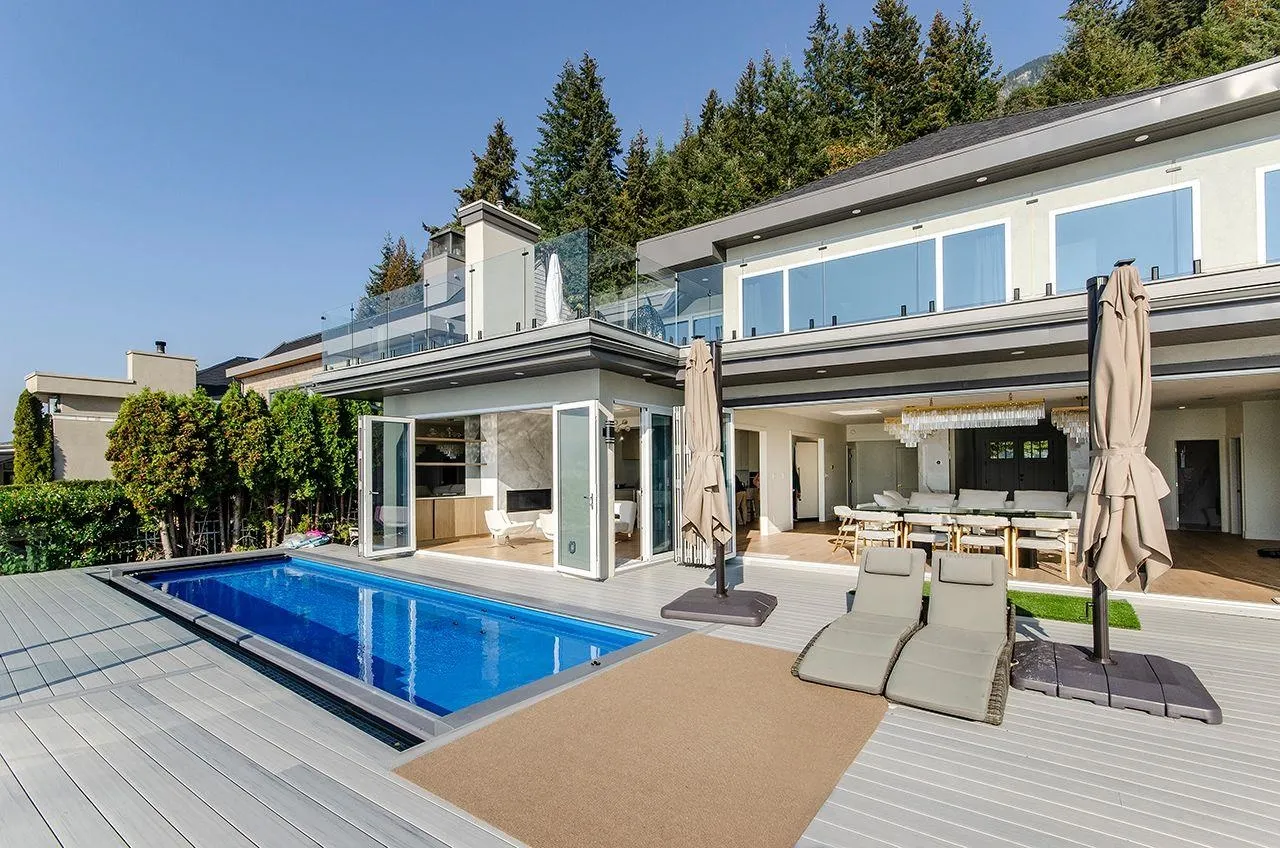 13 Ocean Point Drive
