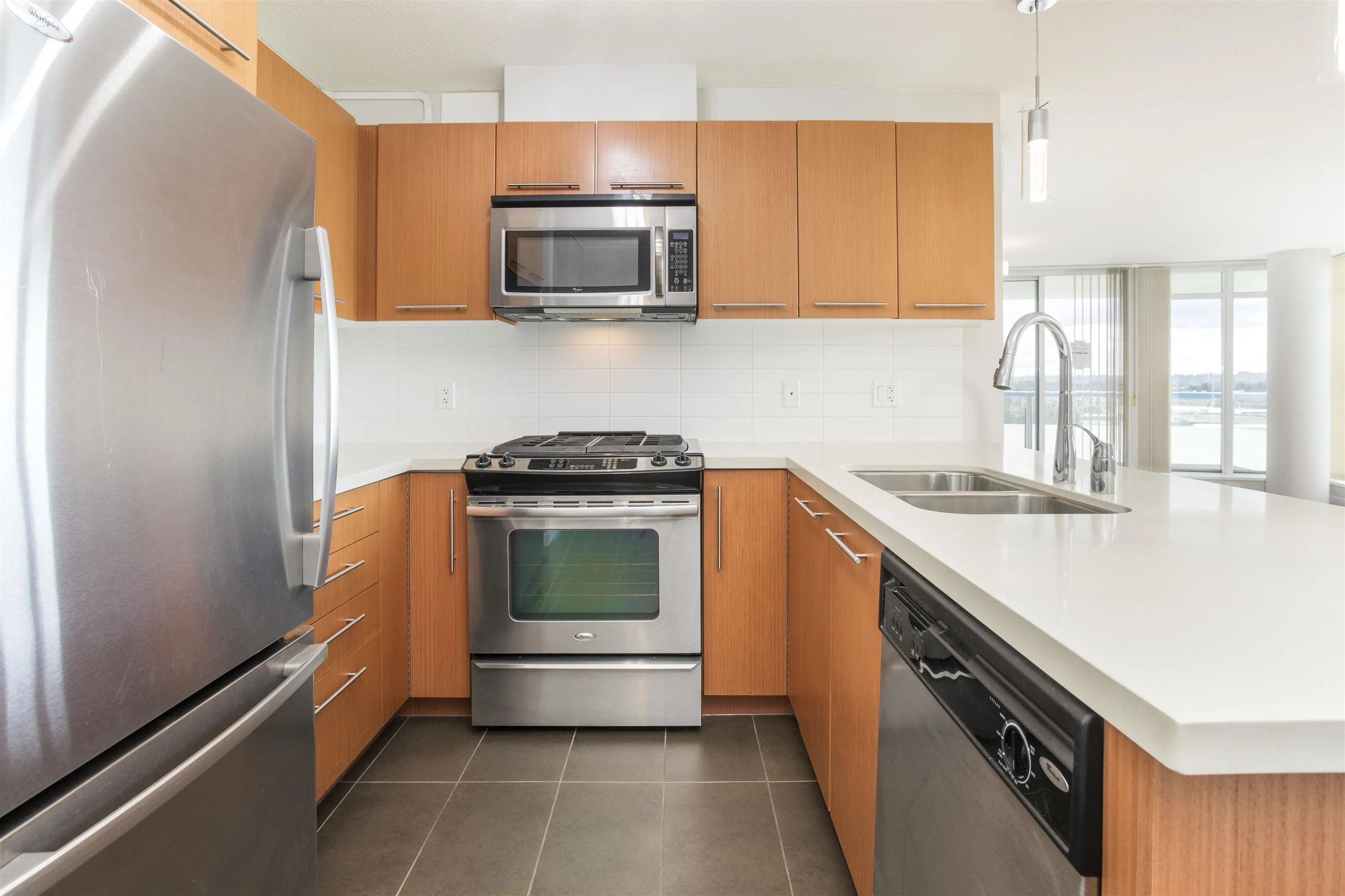 2133 Douglas Road #507