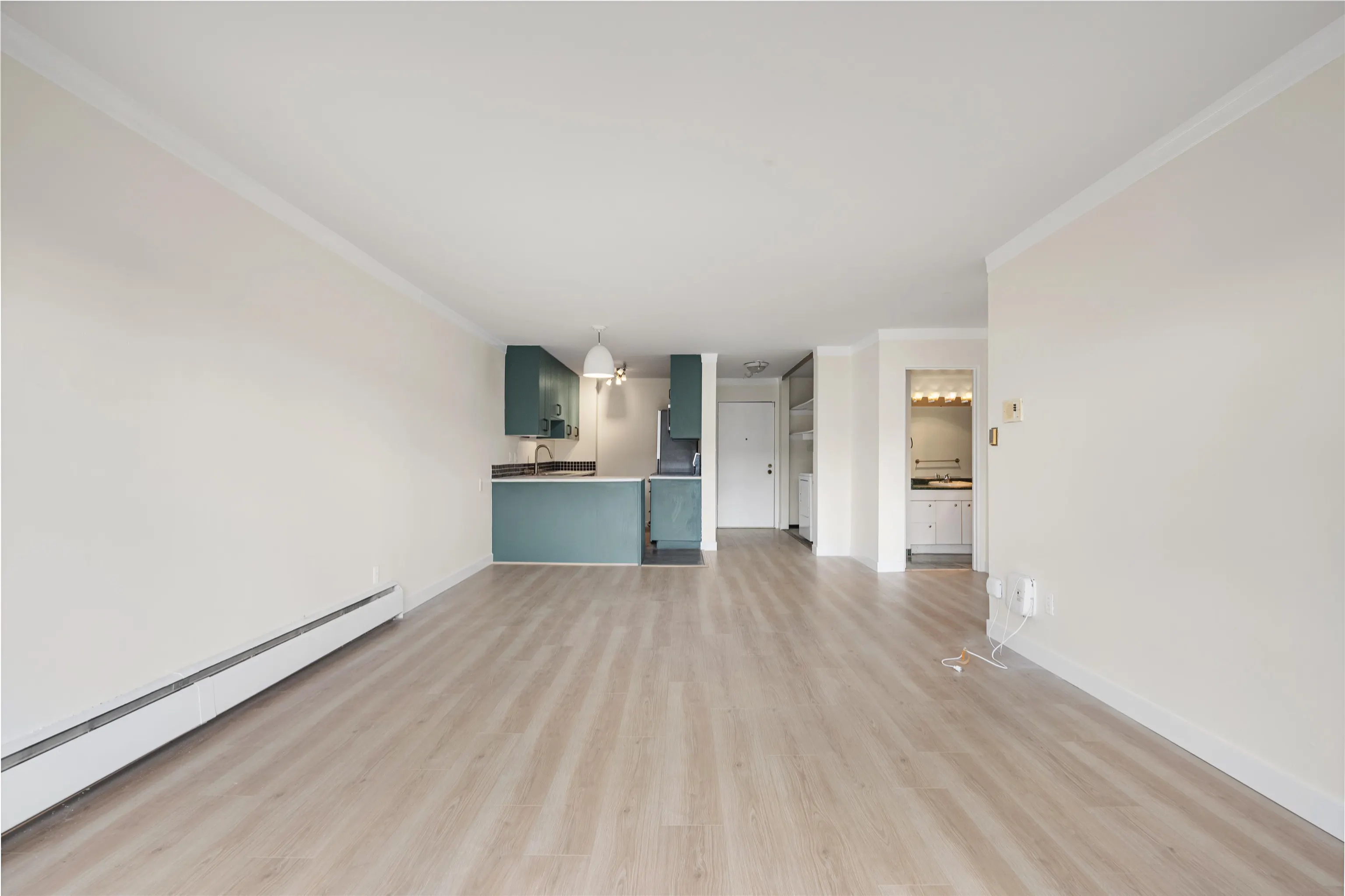 127 E 4th Street #204