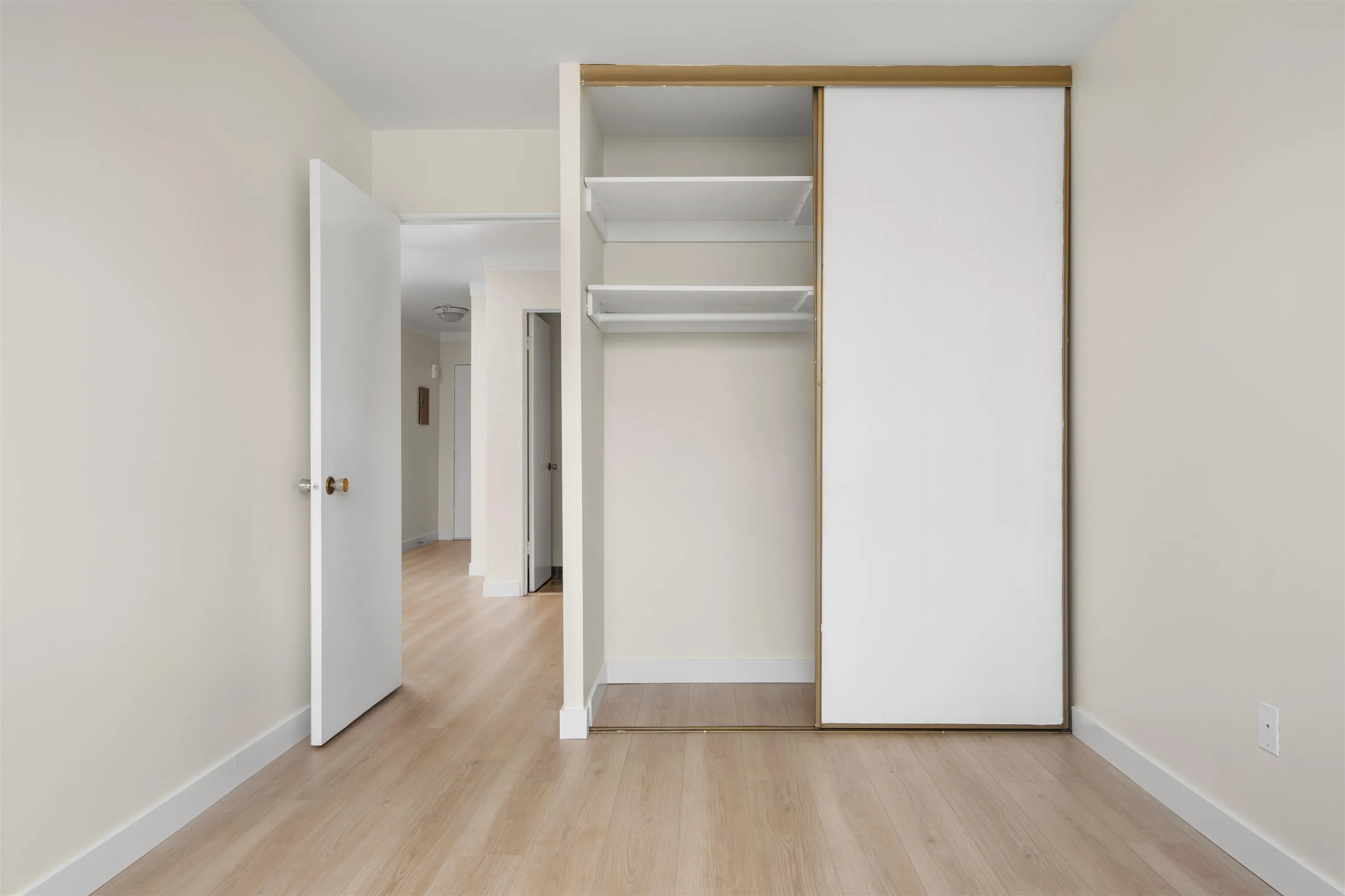 127 E 4th Street #204