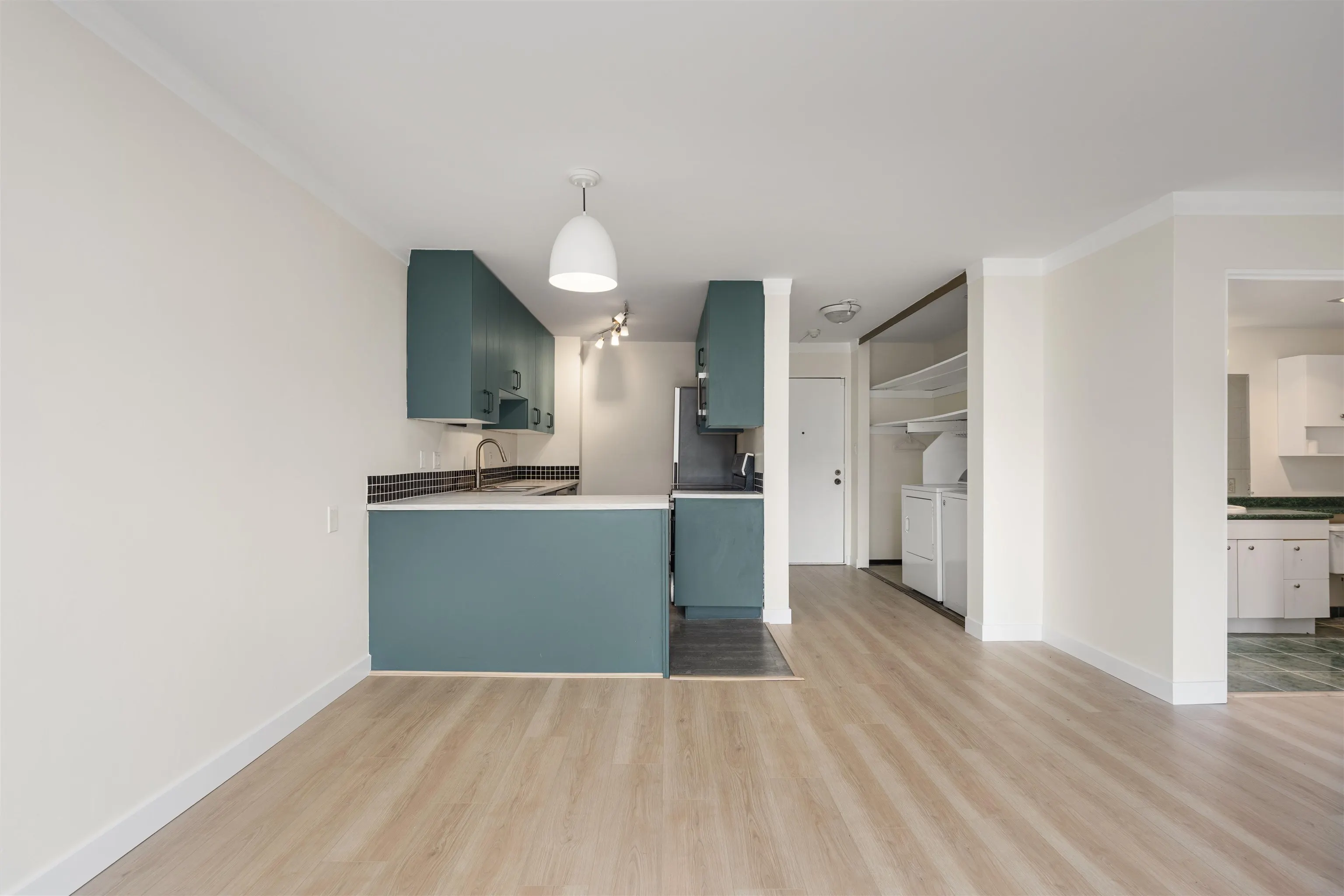 127 E 4th Street #204