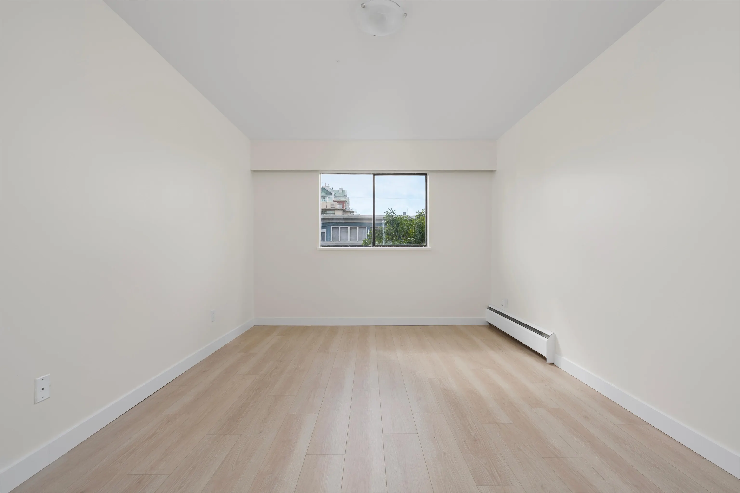 127 E 4th Street #204
