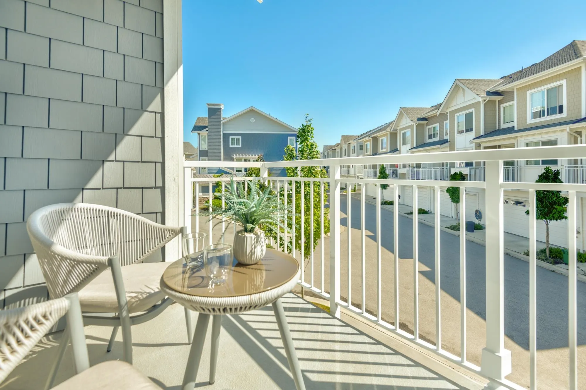 5311 Admiral Way #9