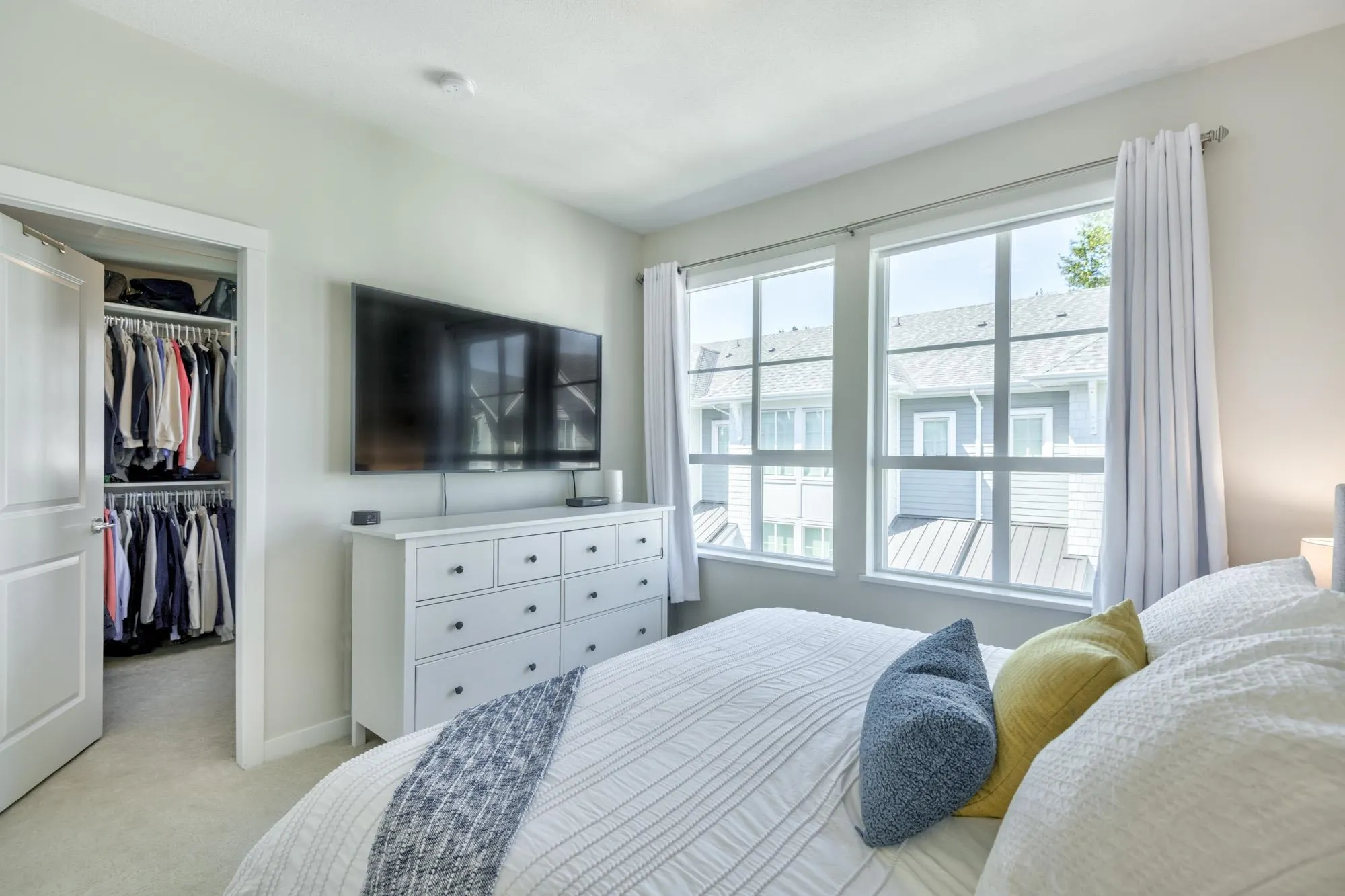 5311 Admiral Way #9