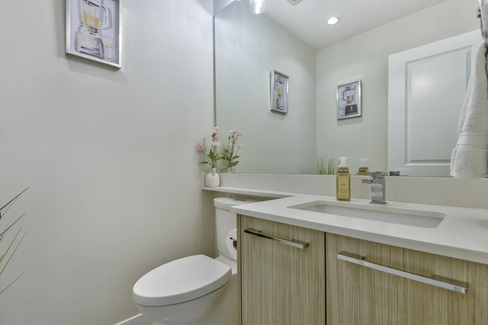 5311 Admiral Way #9