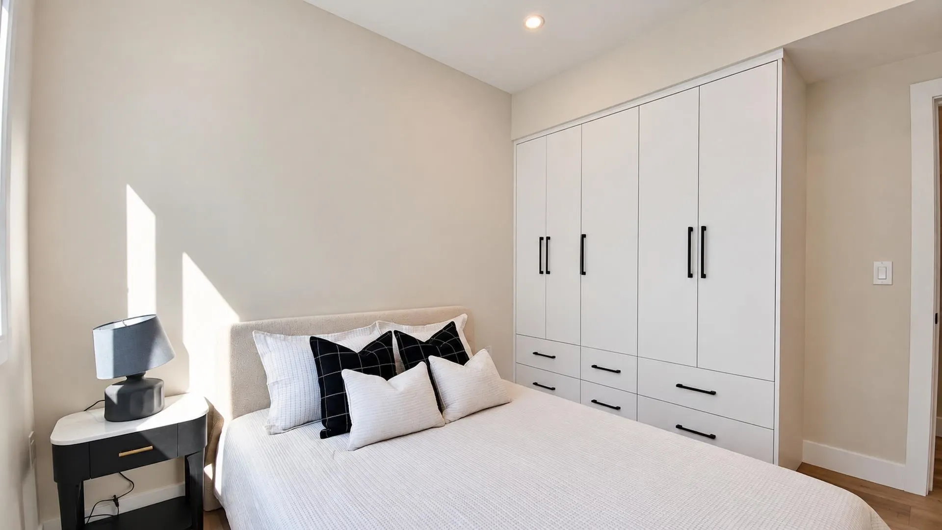 746 E 12th Avenue #1