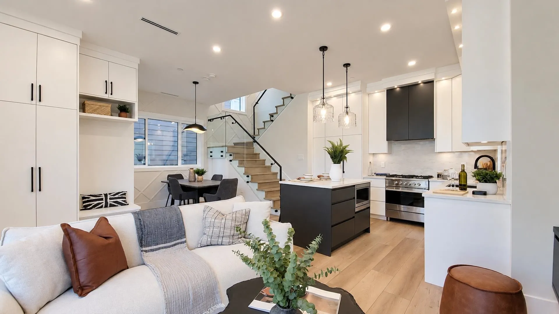 746 E 12th Avenue #1