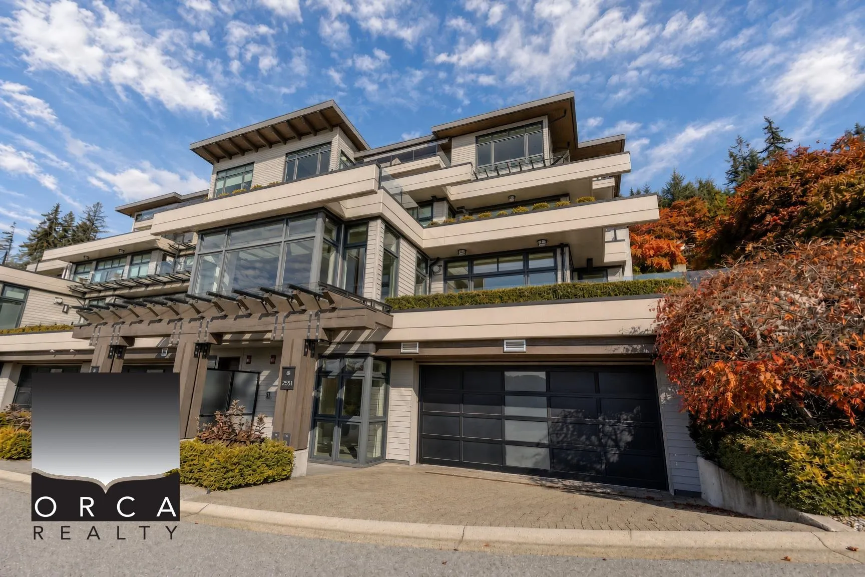 2551 Highgrove Mews