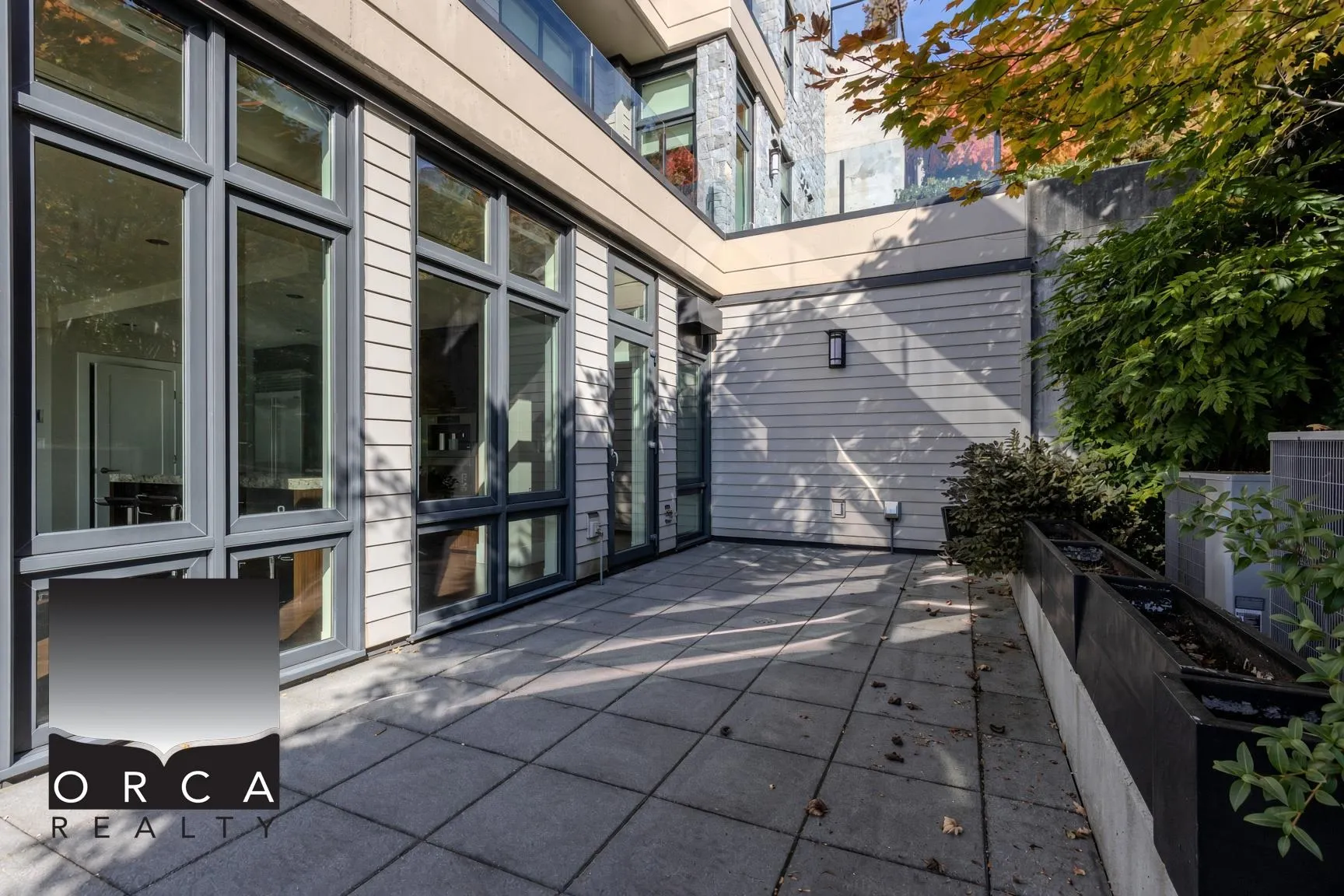 2551 Highgrove Mews