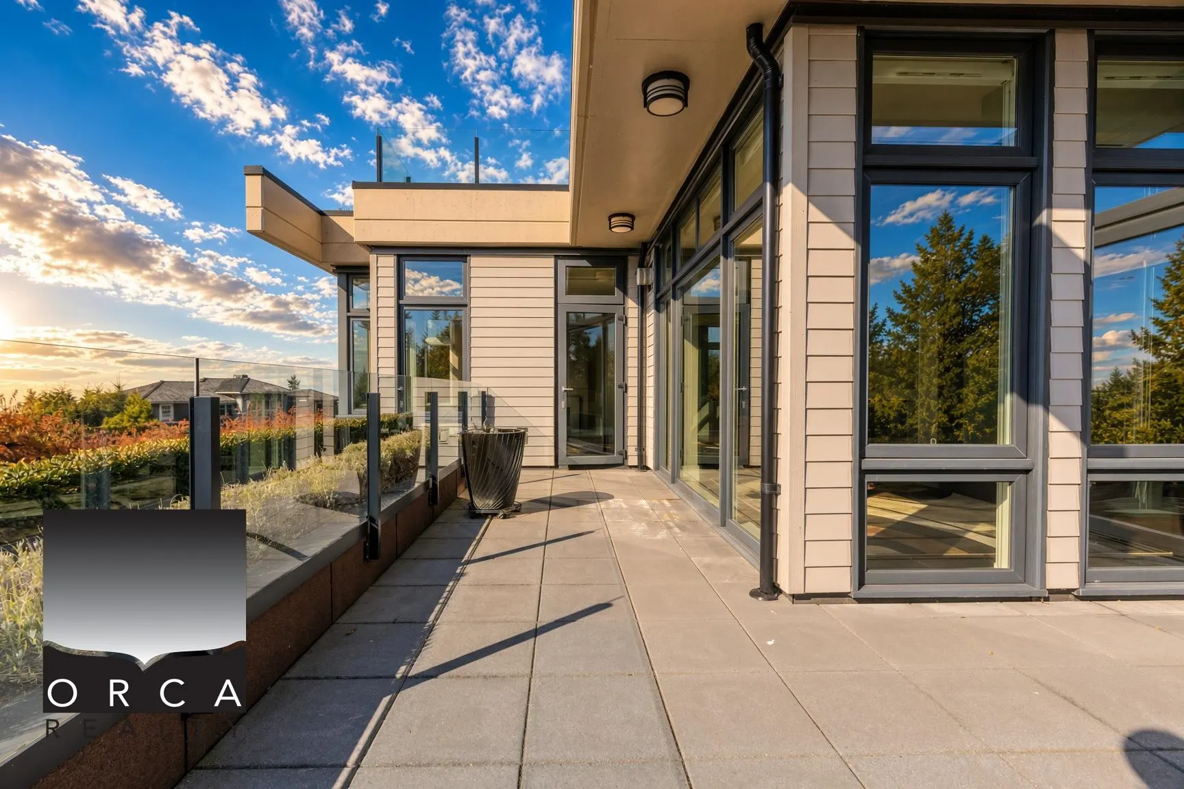 2551 Highgrove Mews