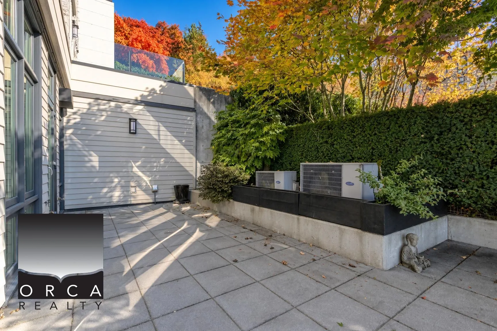 2551 Highgrove Mews