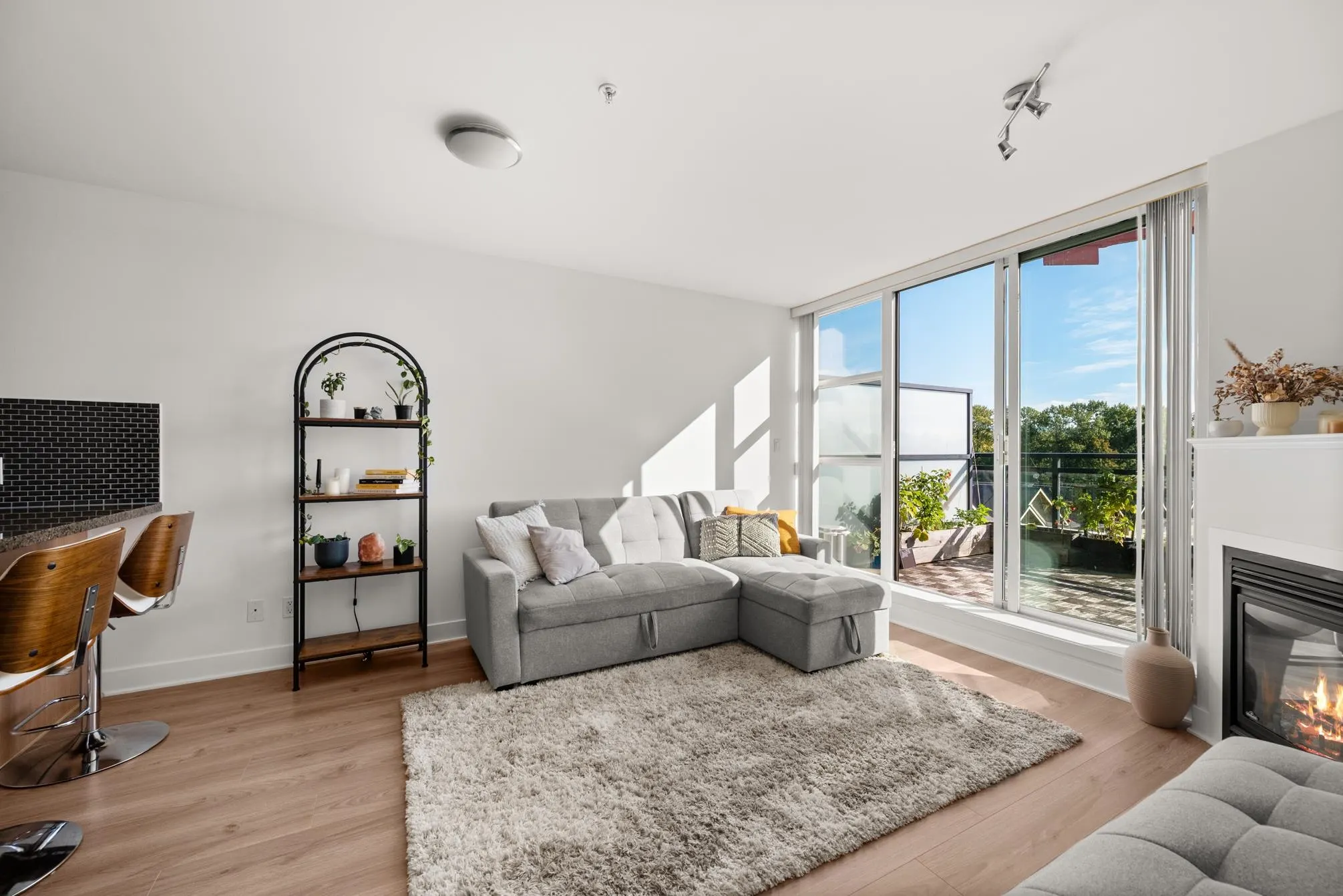 3255 Smith Avenue #406