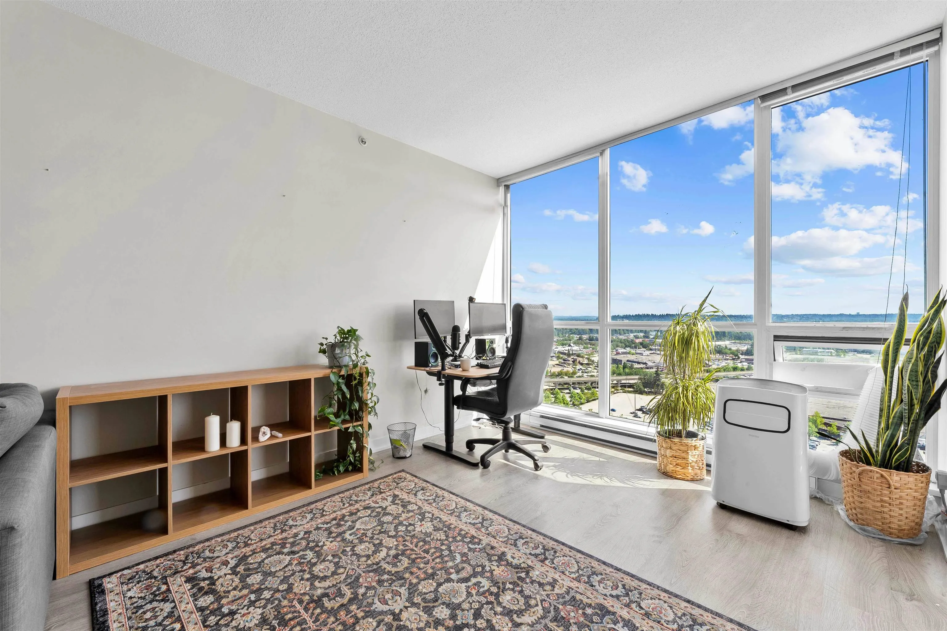2975 Atlantic Avenue #2506