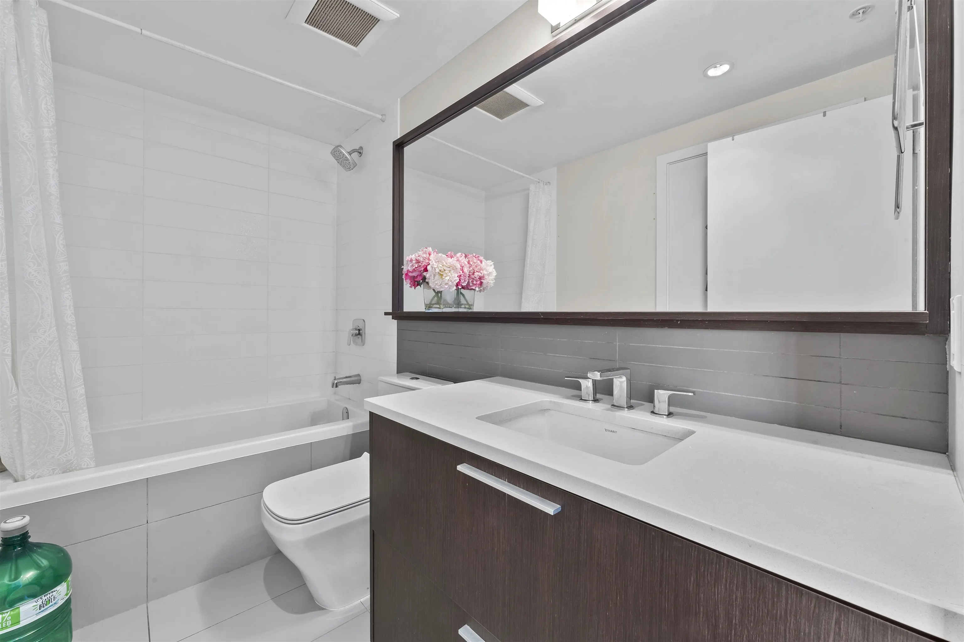 2975 Atlantic Avenue #2506