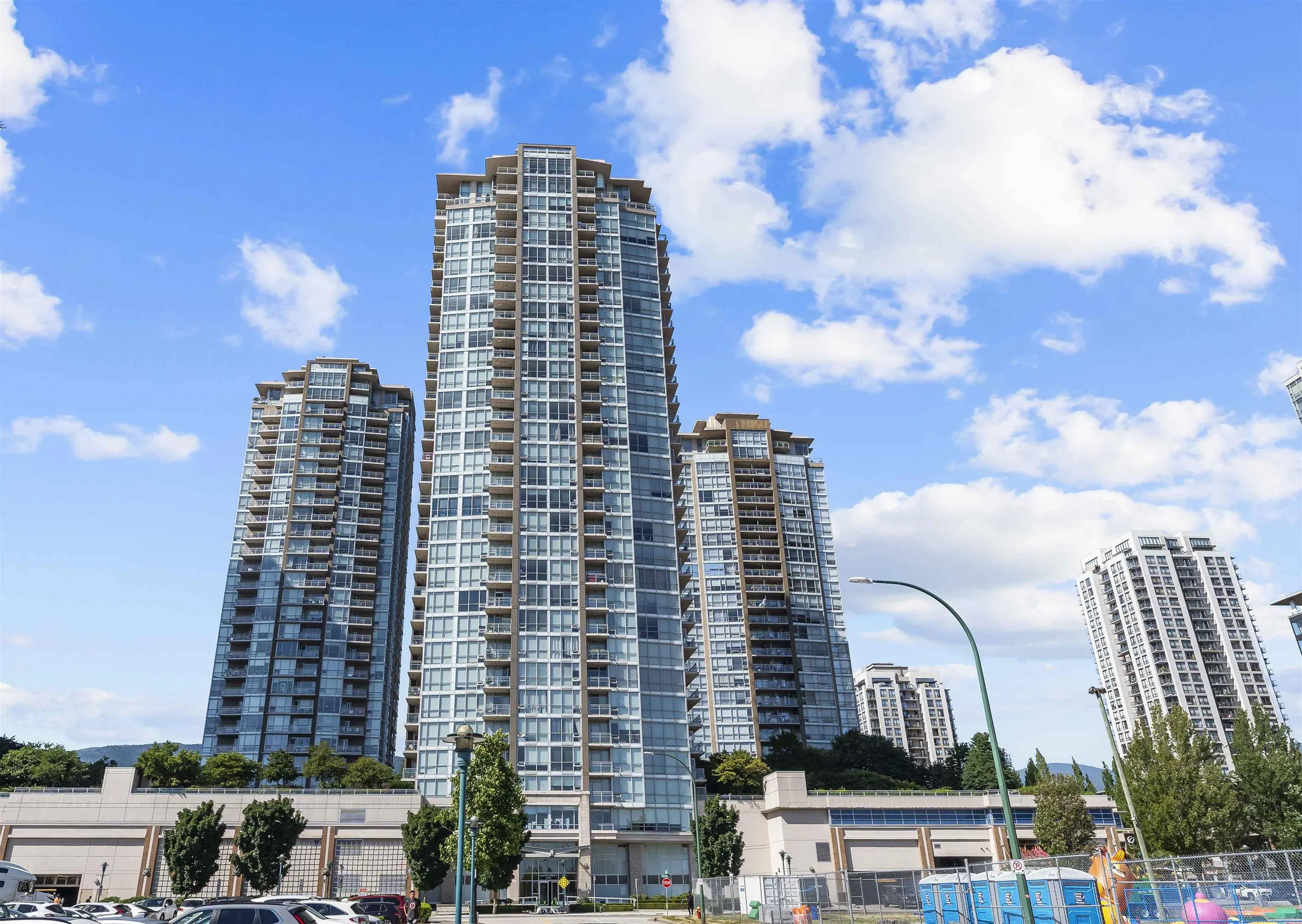2975 Atlantic Avenue #2506