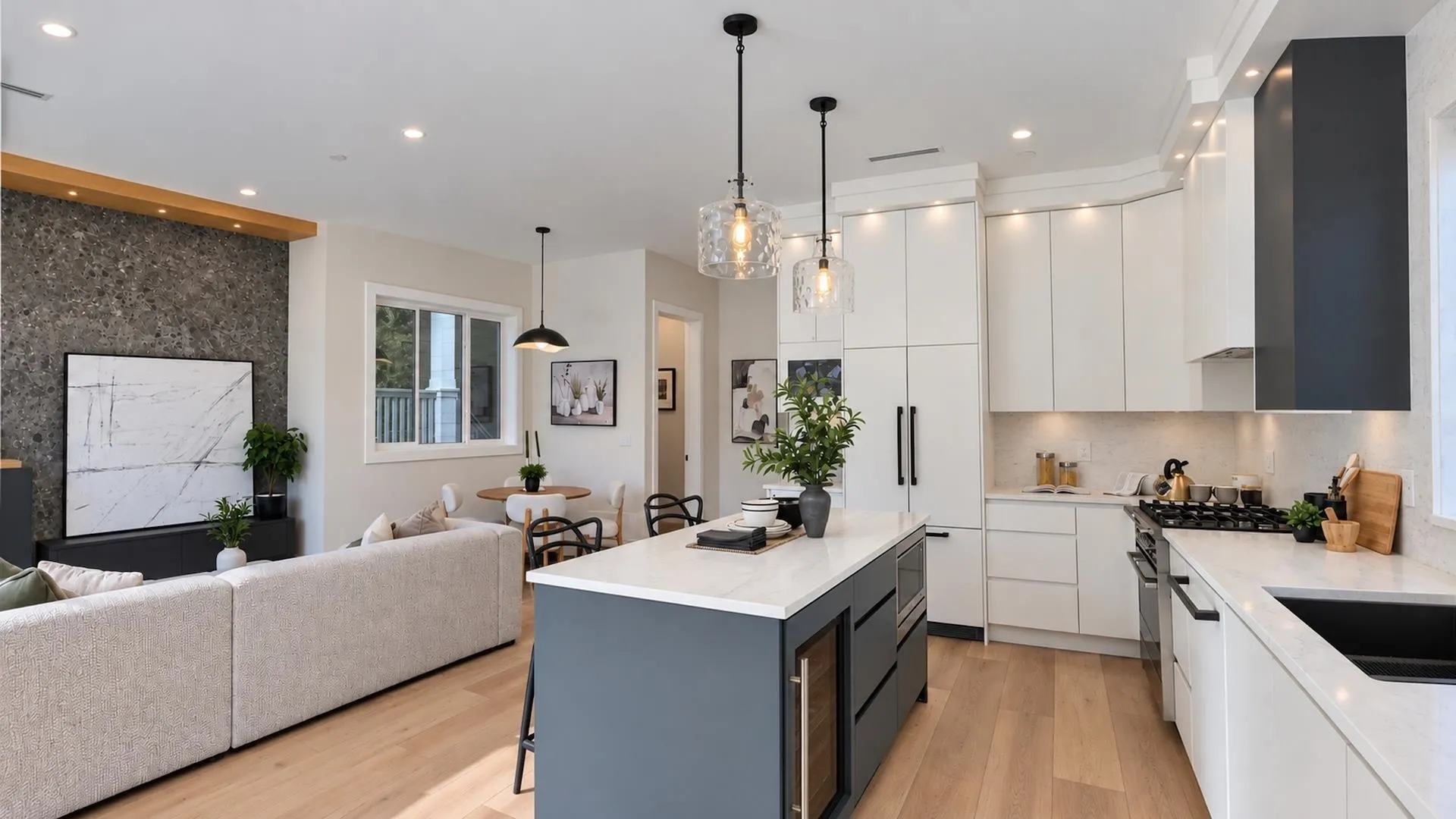 746 E 12th Avenue #2