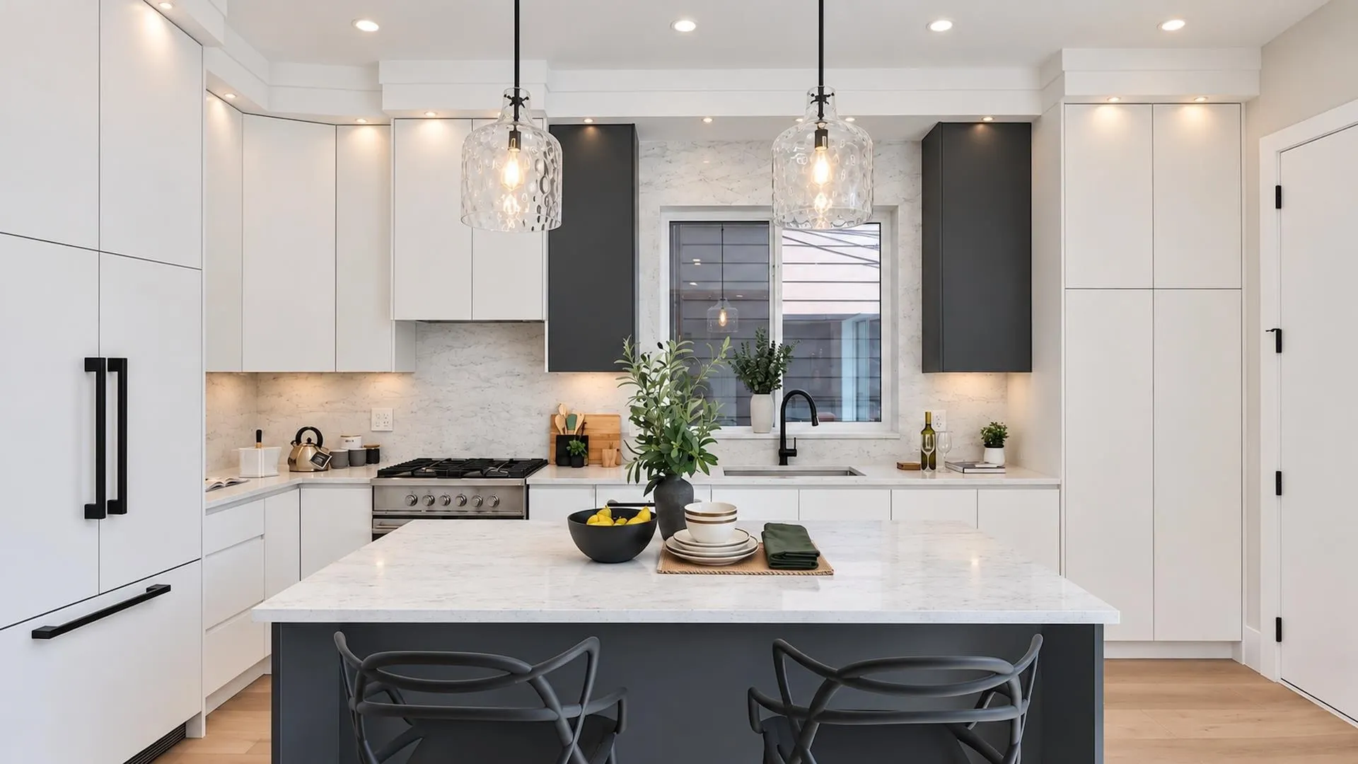 746 E 12th Avenue #2