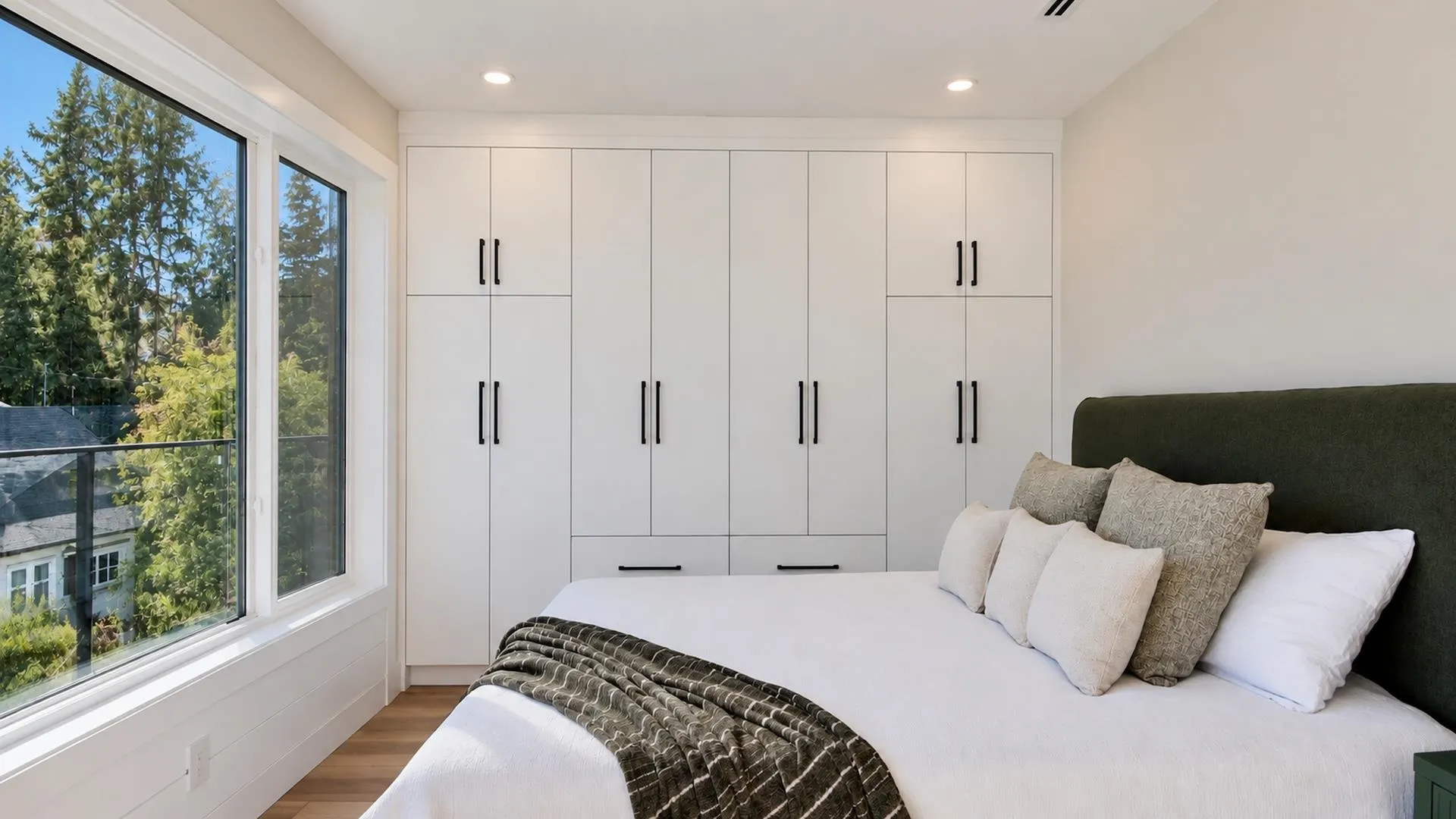 746 E 12th Avenue #2