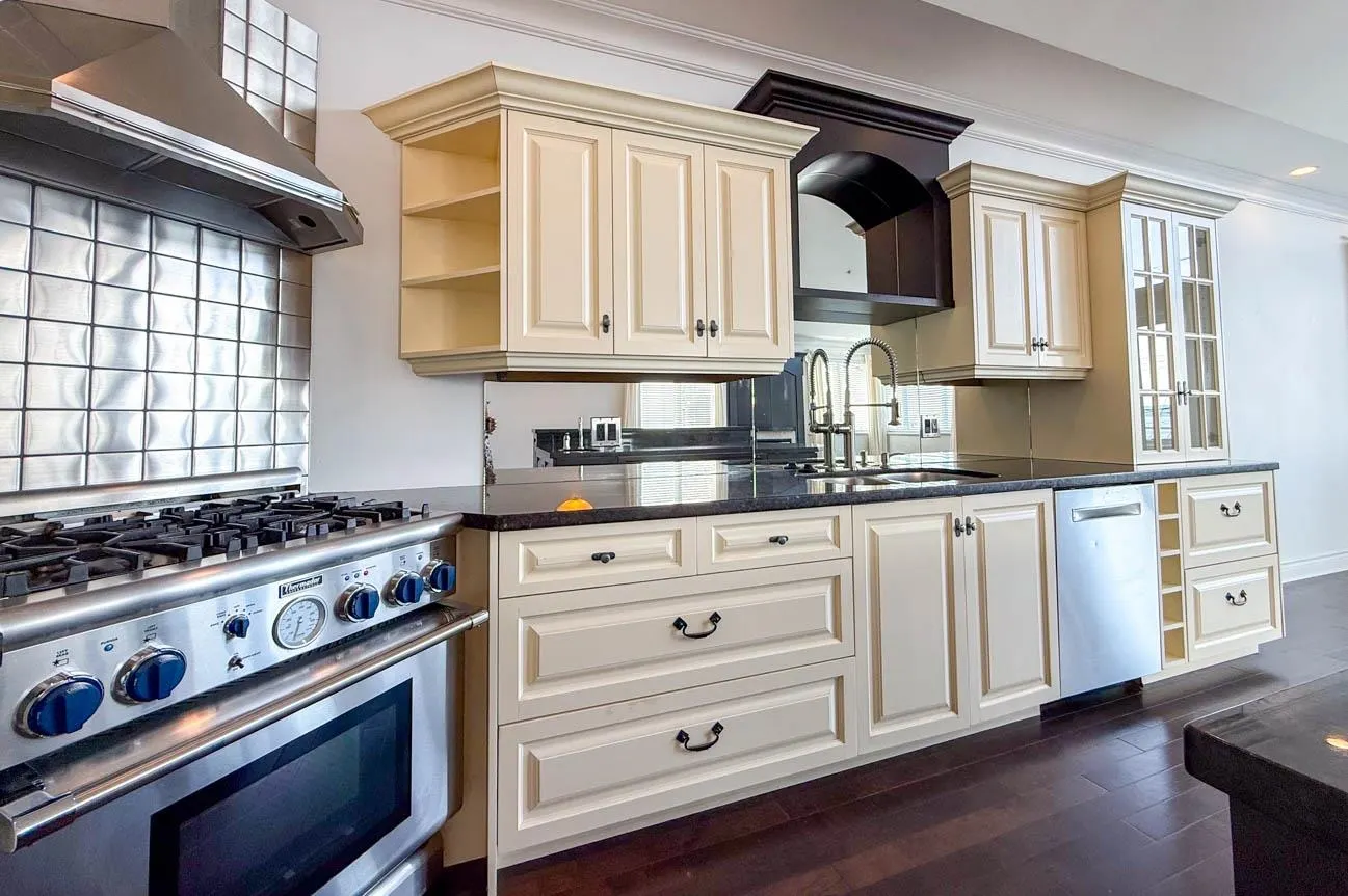 2307 Marine Drive