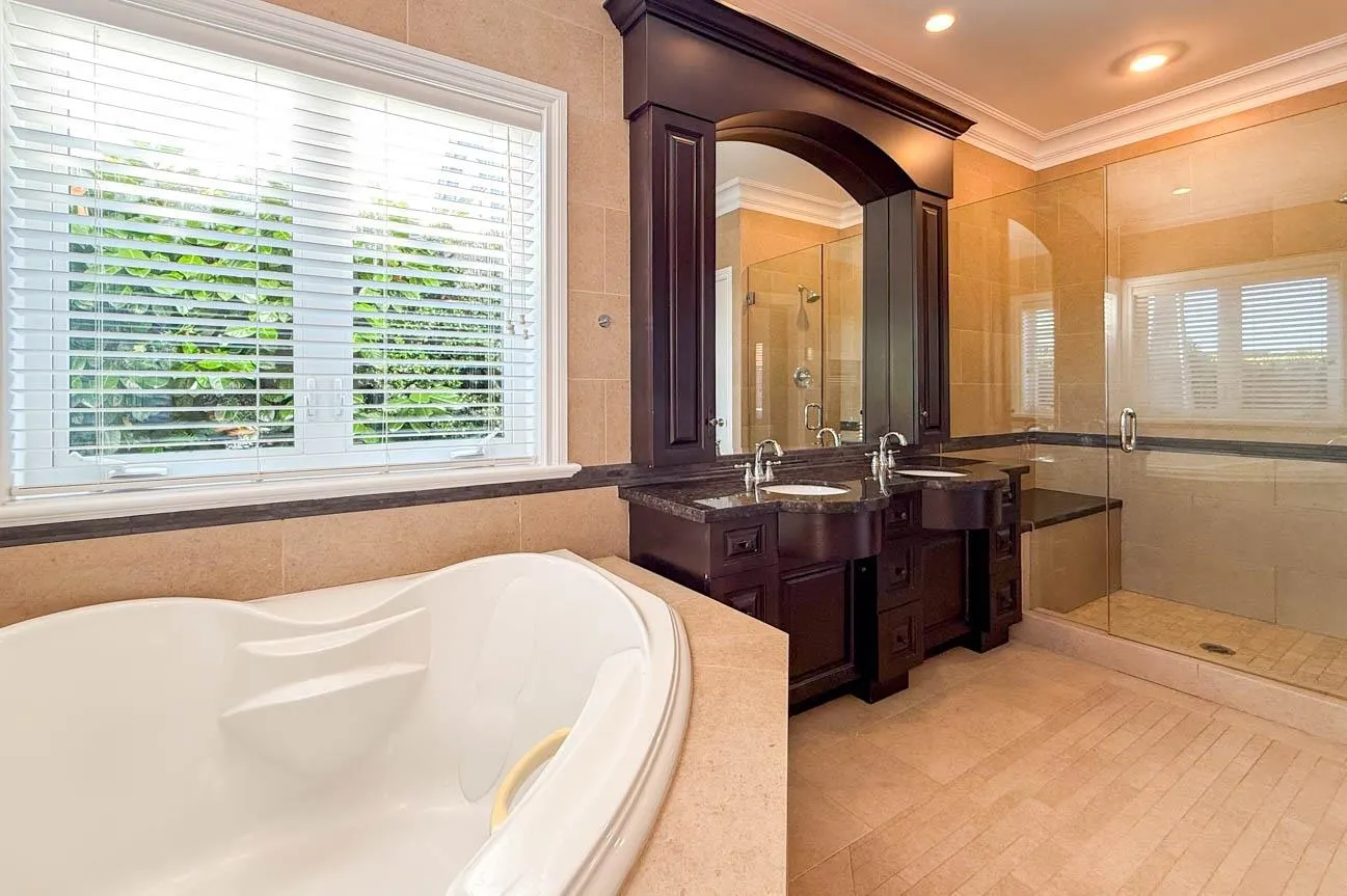 2307 Marine Drive