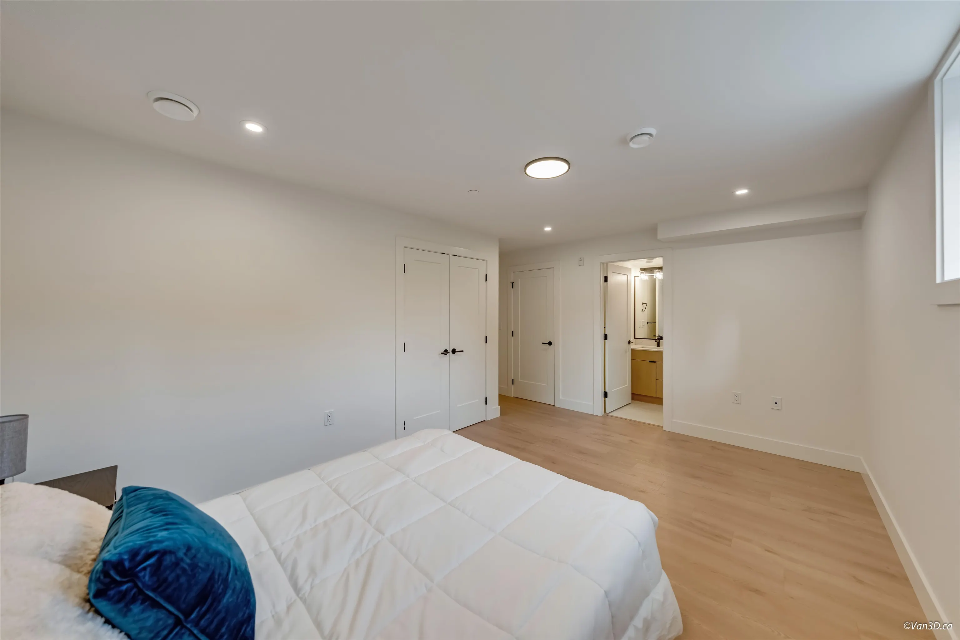 6136 Irmin Street #1
