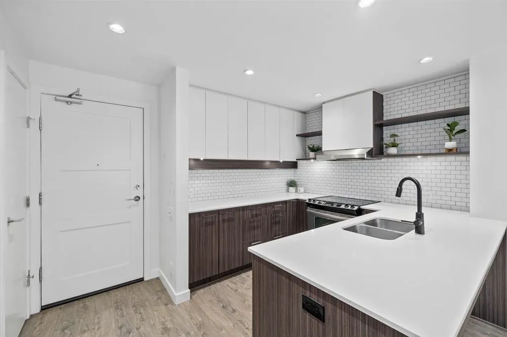 553 Foster Avenue #303