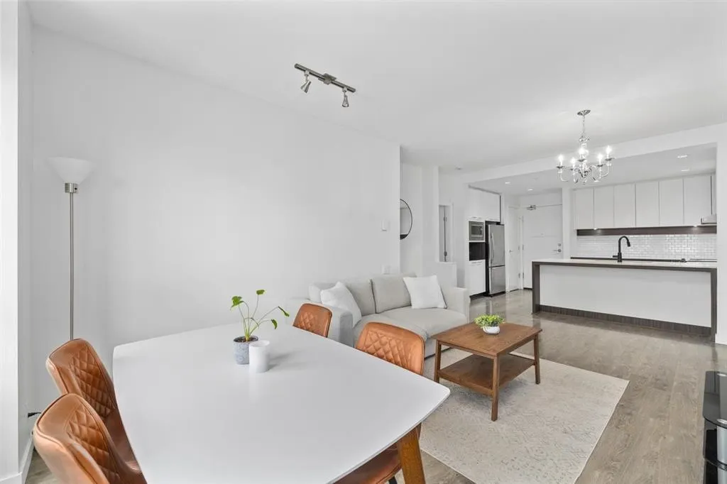 553 Foster Avenue #303