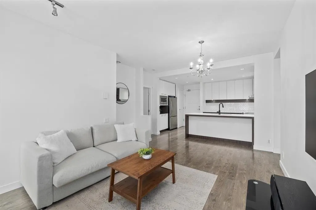 553 Foster Avenue #303