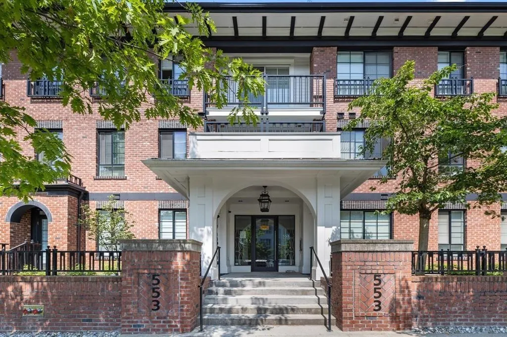 553 Foster Avenue #303