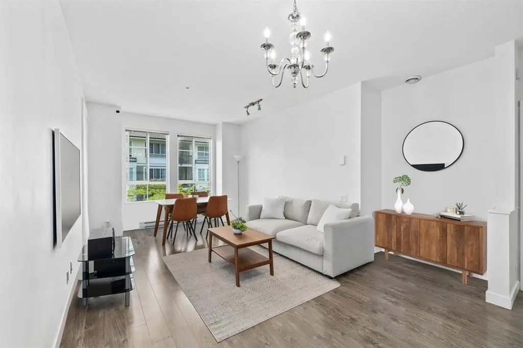 553 Foster Avenue #303
