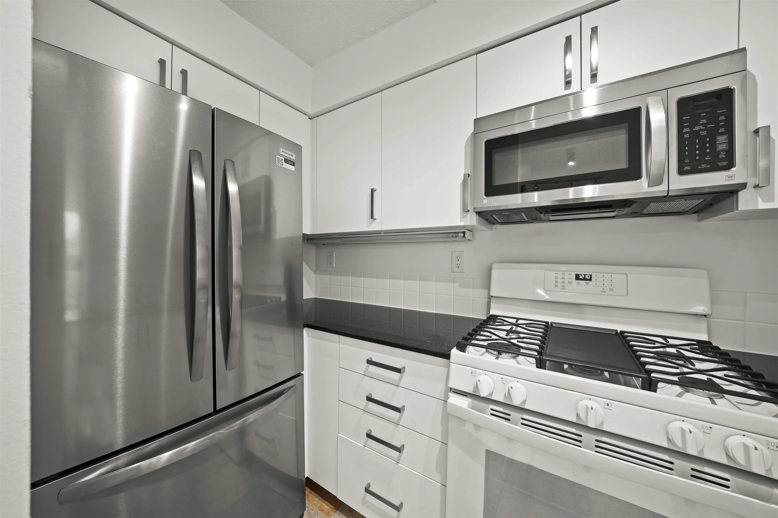 63 Keefer Place #2501