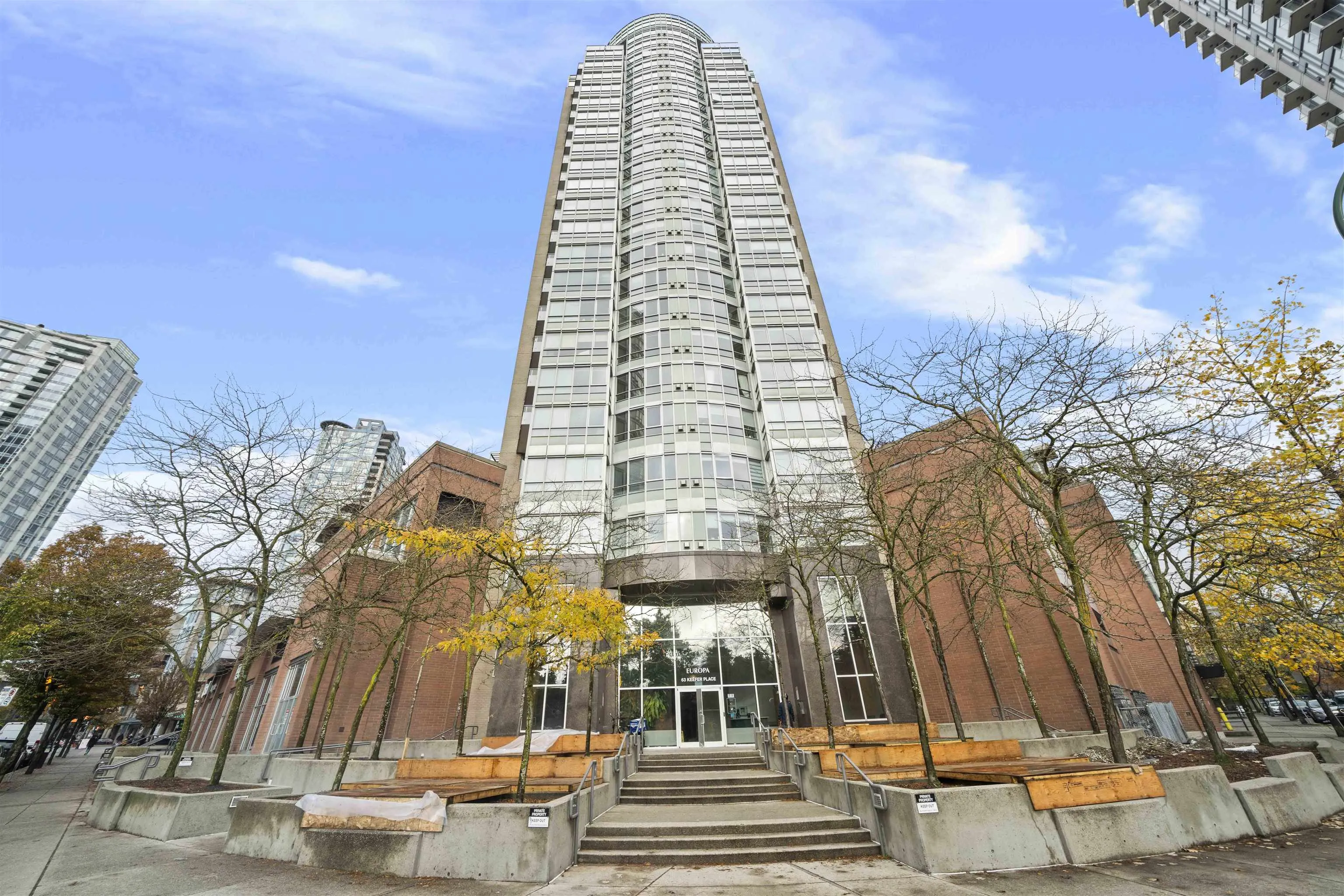 63 Keefer Place #2501