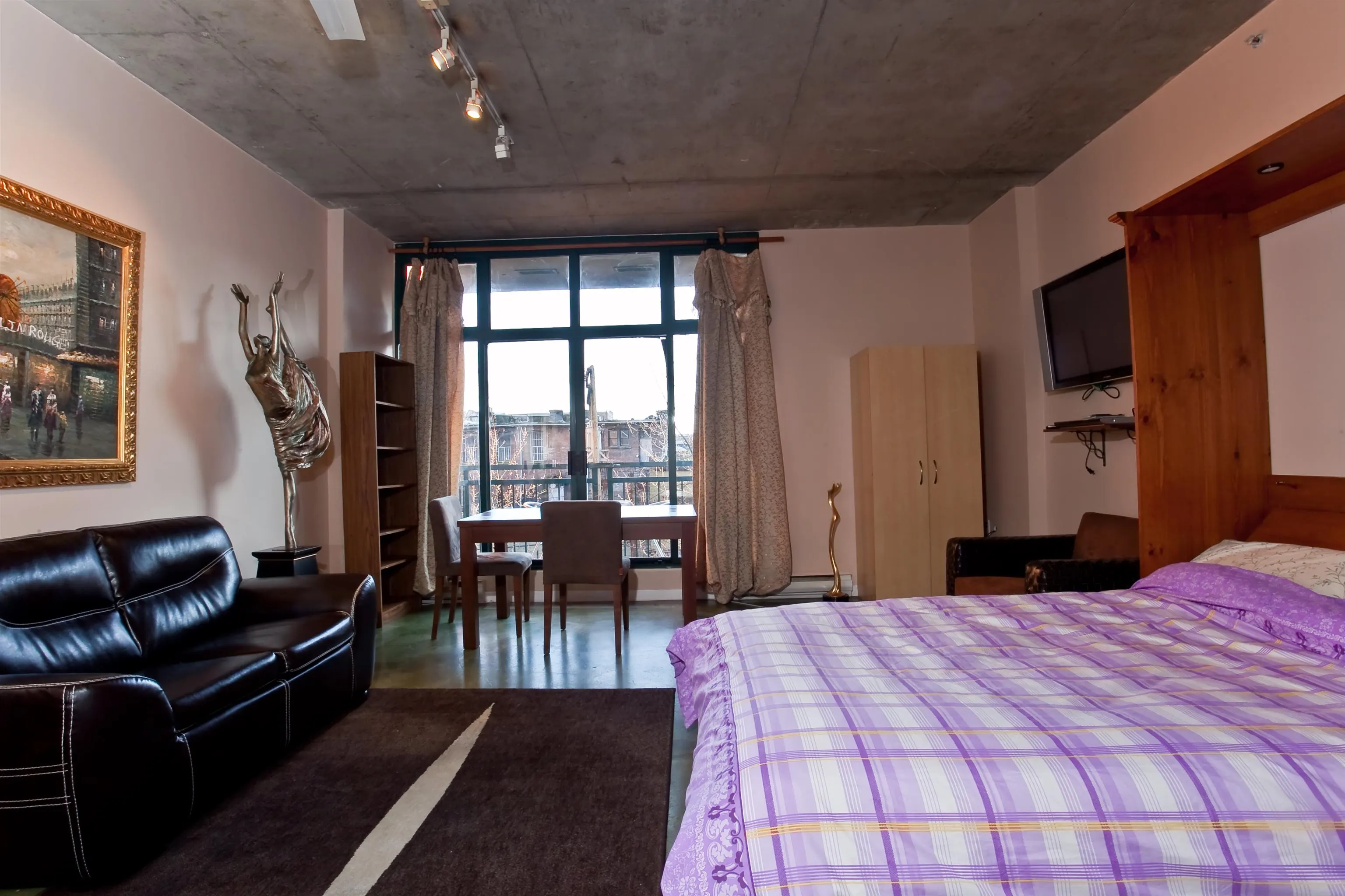 22 E Cordova Street #313