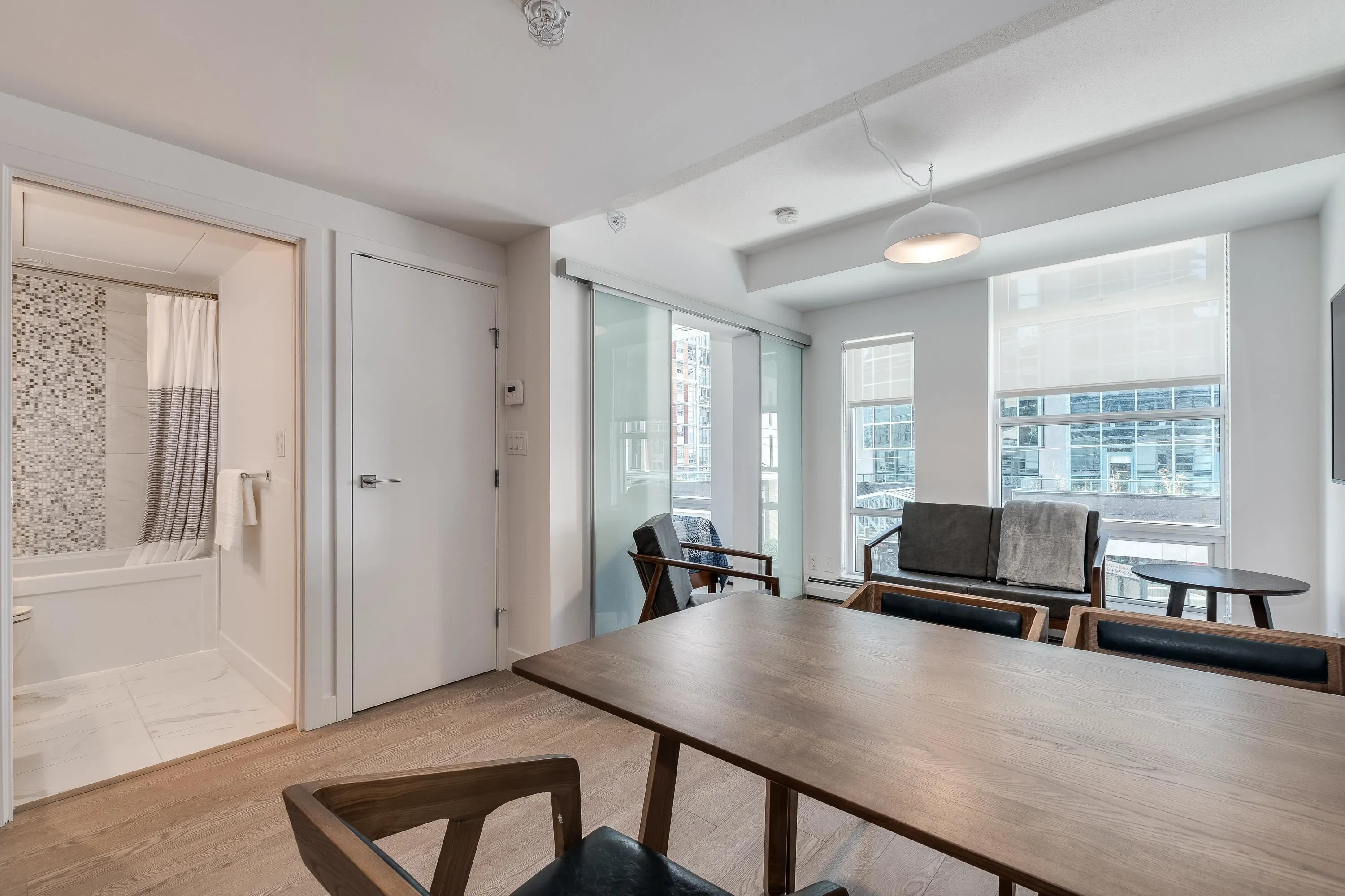 1283 Howe Street #412