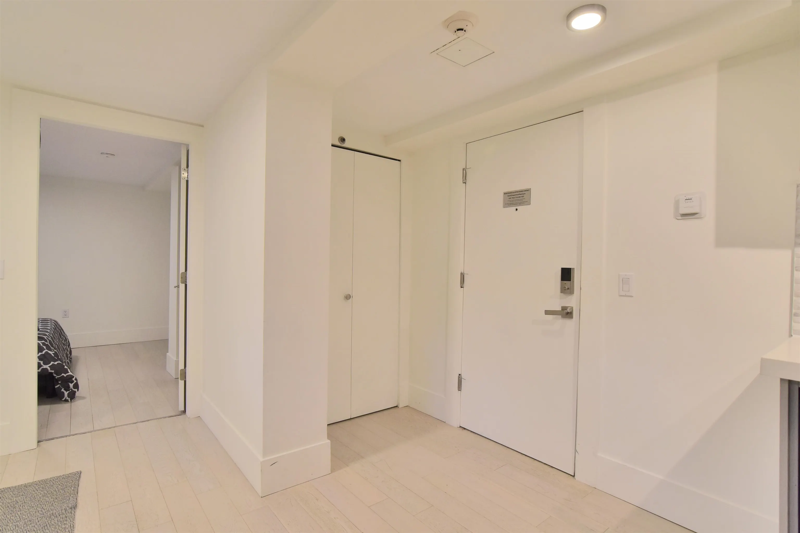 1425 Haro Street #002